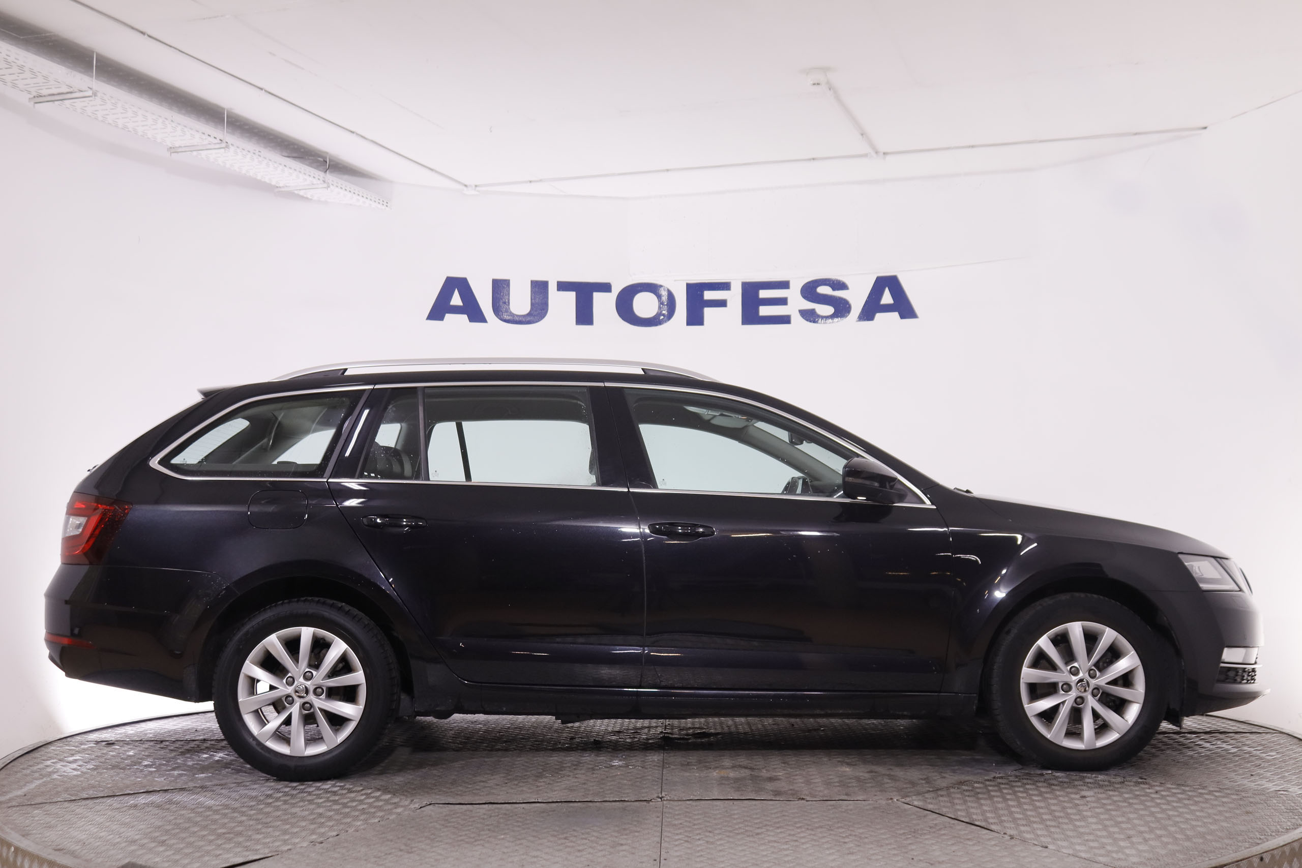 Skoda Octavia 1.0 TSI AMBITION DSG AUTO 115CV 5P # CUERO, NAVY, PARTRONIC foto 13