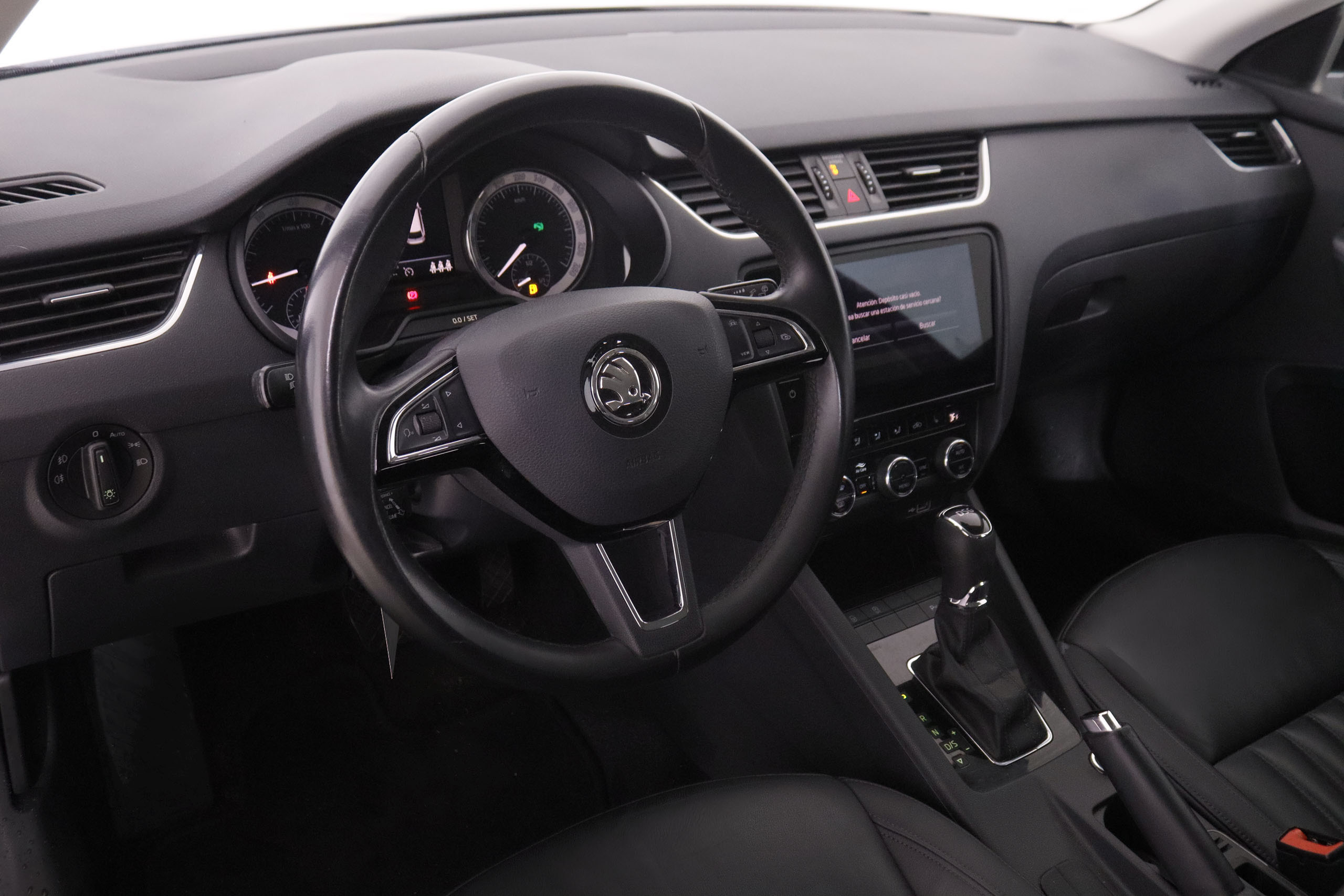 Skoda Octavia 1.0 TSI AMBITION DSG AUTO 115CV 5P # CUERO, NAVY, PARTRONIC foto 14