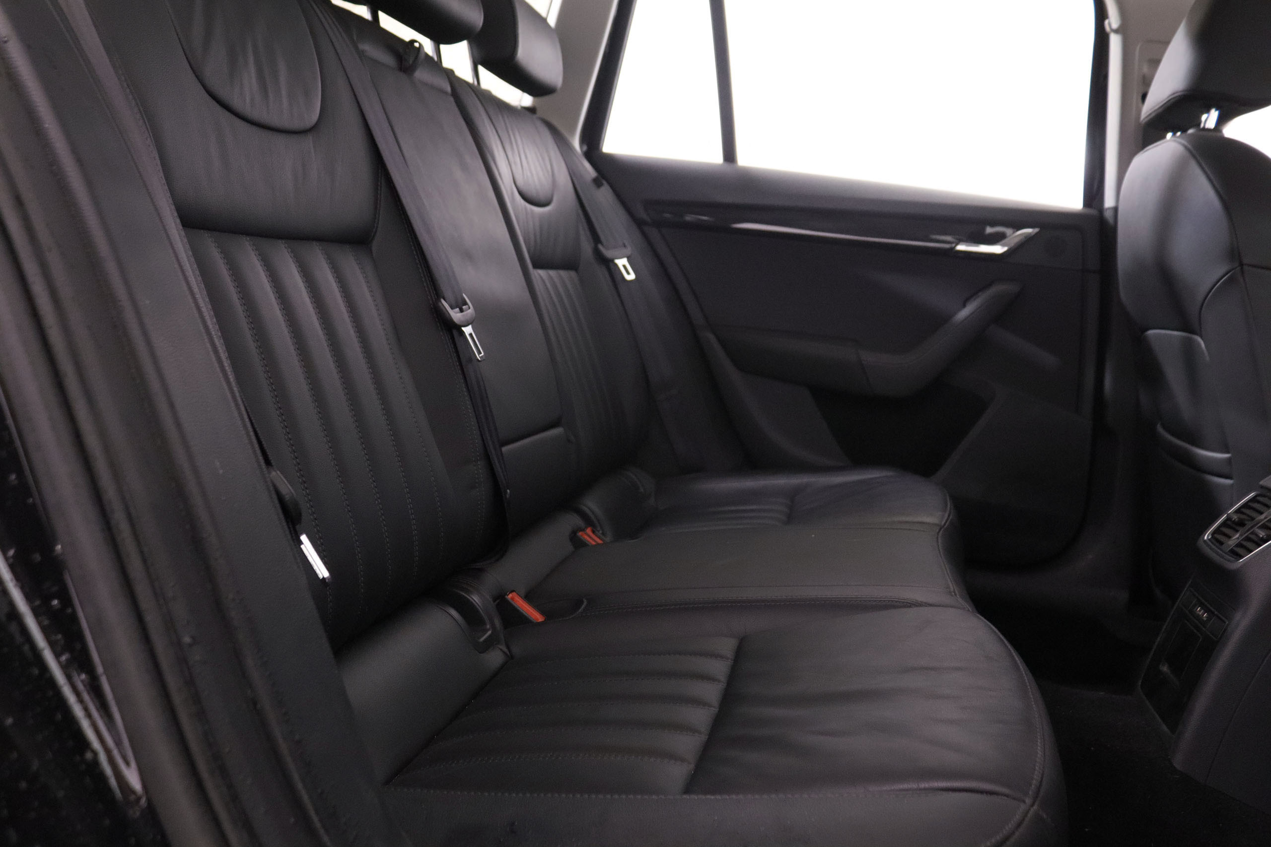 Skoda Octavia 1.0 TSI AMBITION DSG AUTO 115CV 5P # CUERO, NAVY, PARTRONIC foto 25