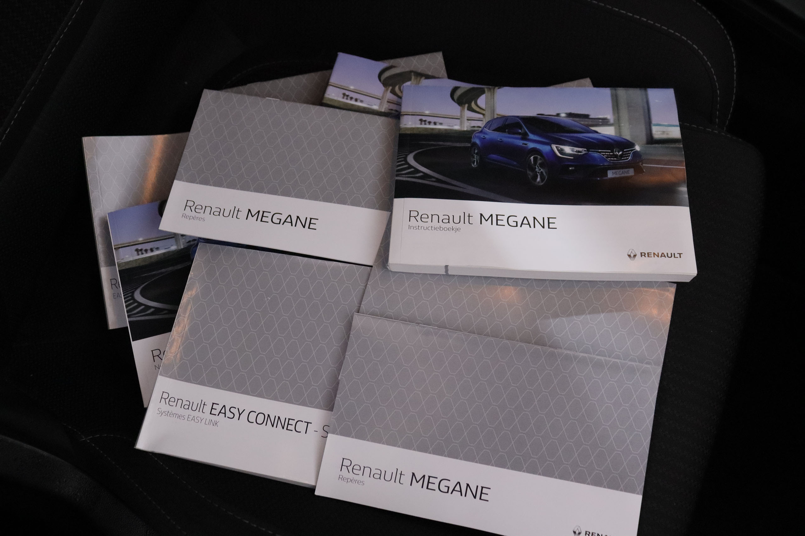 Renault Megane 1.6 E TECH ESTATE AUTO 160CV 5P # NAVY, PARKTRONIC foto 27