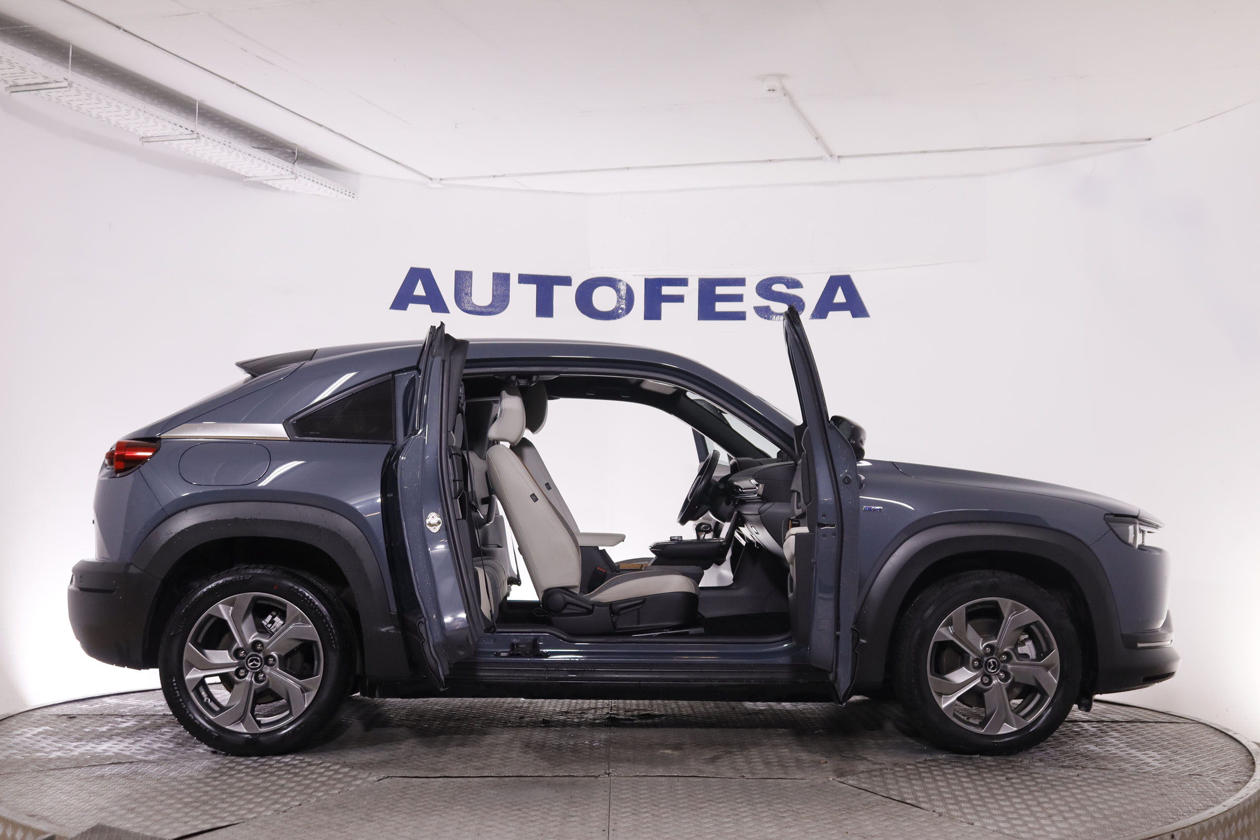 Mazda MX30 ELECTRICO E-SKYACTIVE MODERN AUTO 145CV 5P # IVA DEDUCIBLE, NAVY, PARKTRONIC foto 10