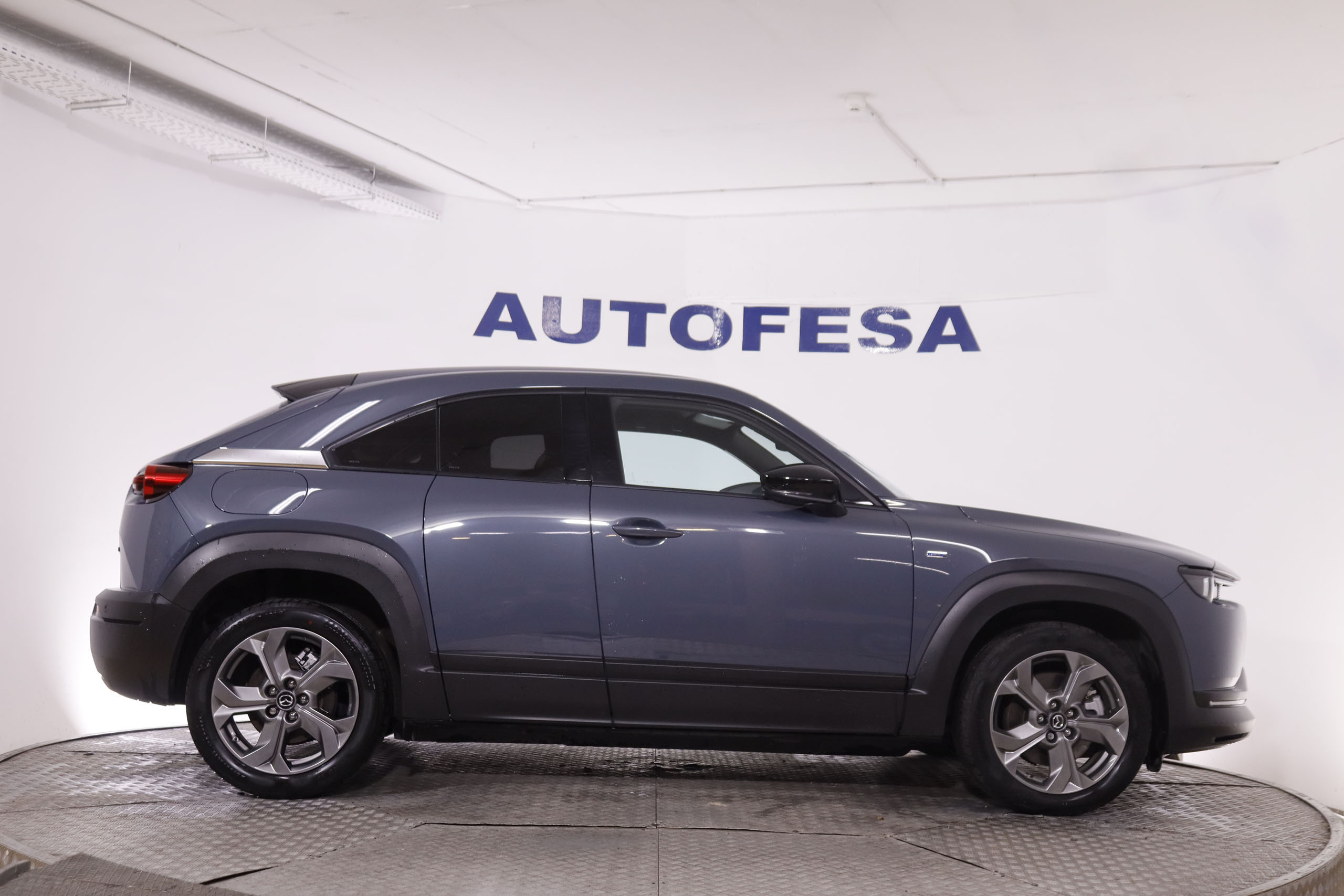 Mazda MX30 ELECTRICO E-SKYACTIVE MODERN AUTO 145CV 5P # IVA DEDUCIBLE, NAVY, PARKTRONIC foto 9