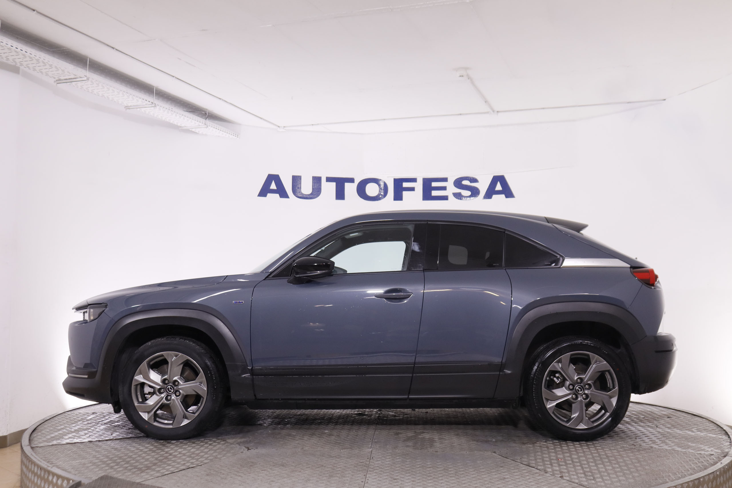 Mazda MX30 ELECTRICO E-SKYACTIVE MODERN AUTO 145CV 5P # IVA DEDUCIBLE, NAVY, PARKTRONIC foto 13