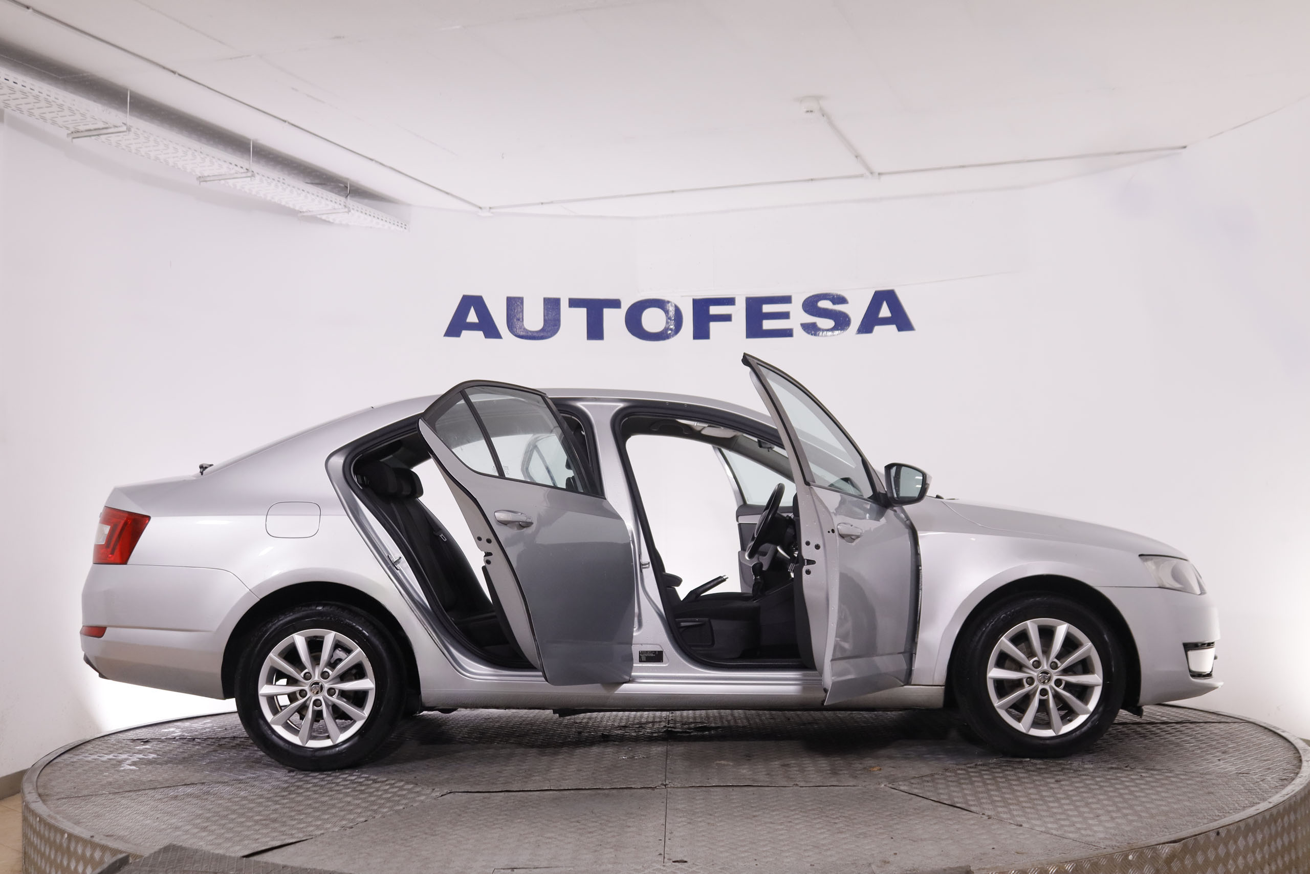 Skoda Octavia 1.6 TDI AMBITION 105CV 5P foto 10