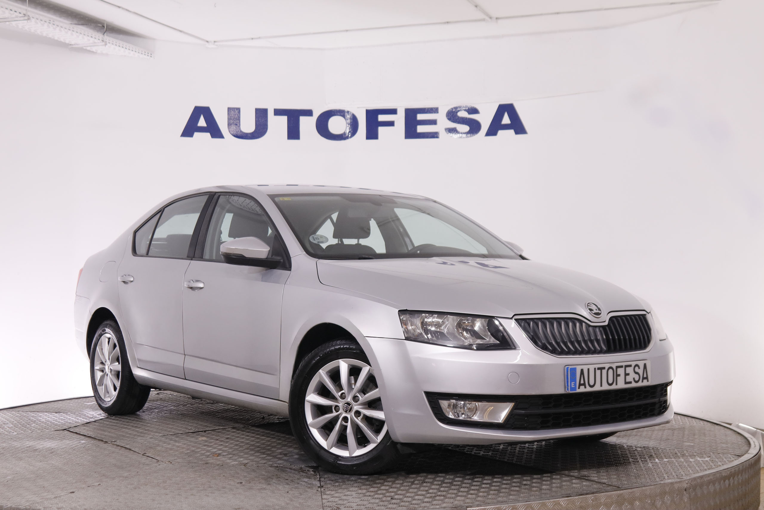 Skoda Octavia 1.6 TDI AMBITION 105CV 5P foto 3