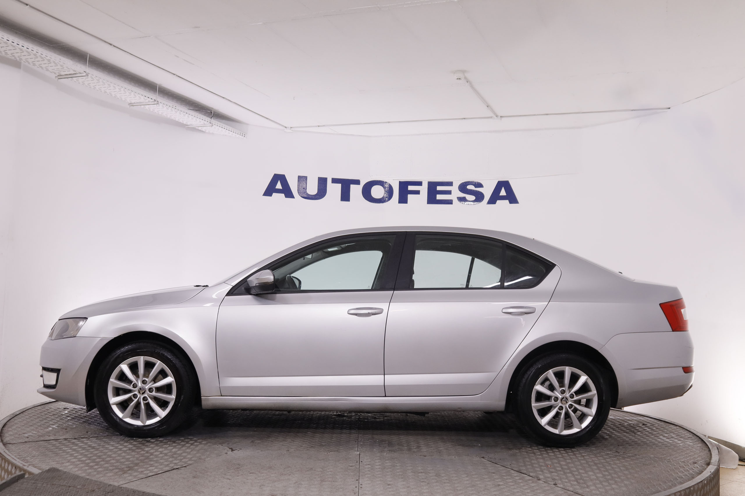 Skoda Octavia 1.6 TDI AMBITION 105CV 5P foto 13