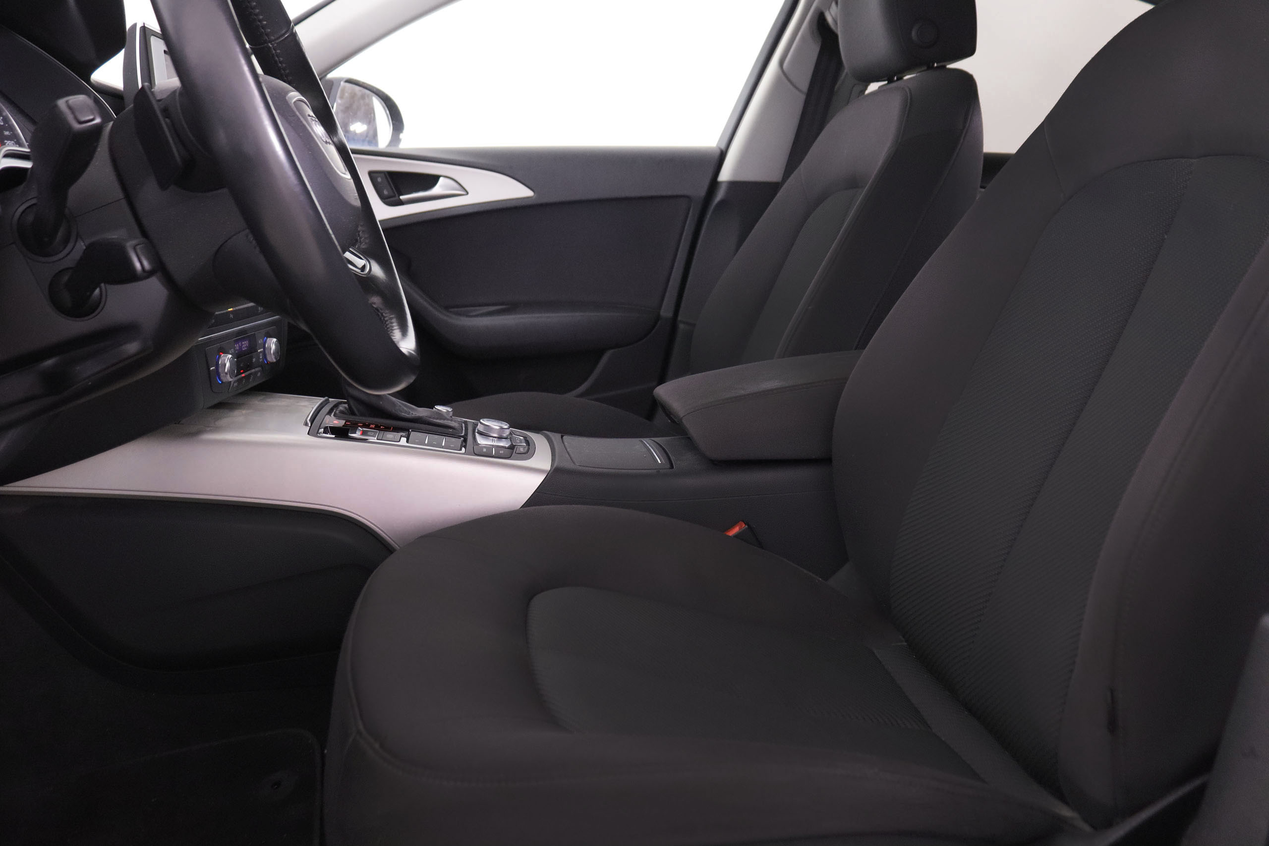 Audi A6 2.0 TDI ULTRA STRONIC AUTO 190CV 4P # NAVY, PARKTRONIC foto 24