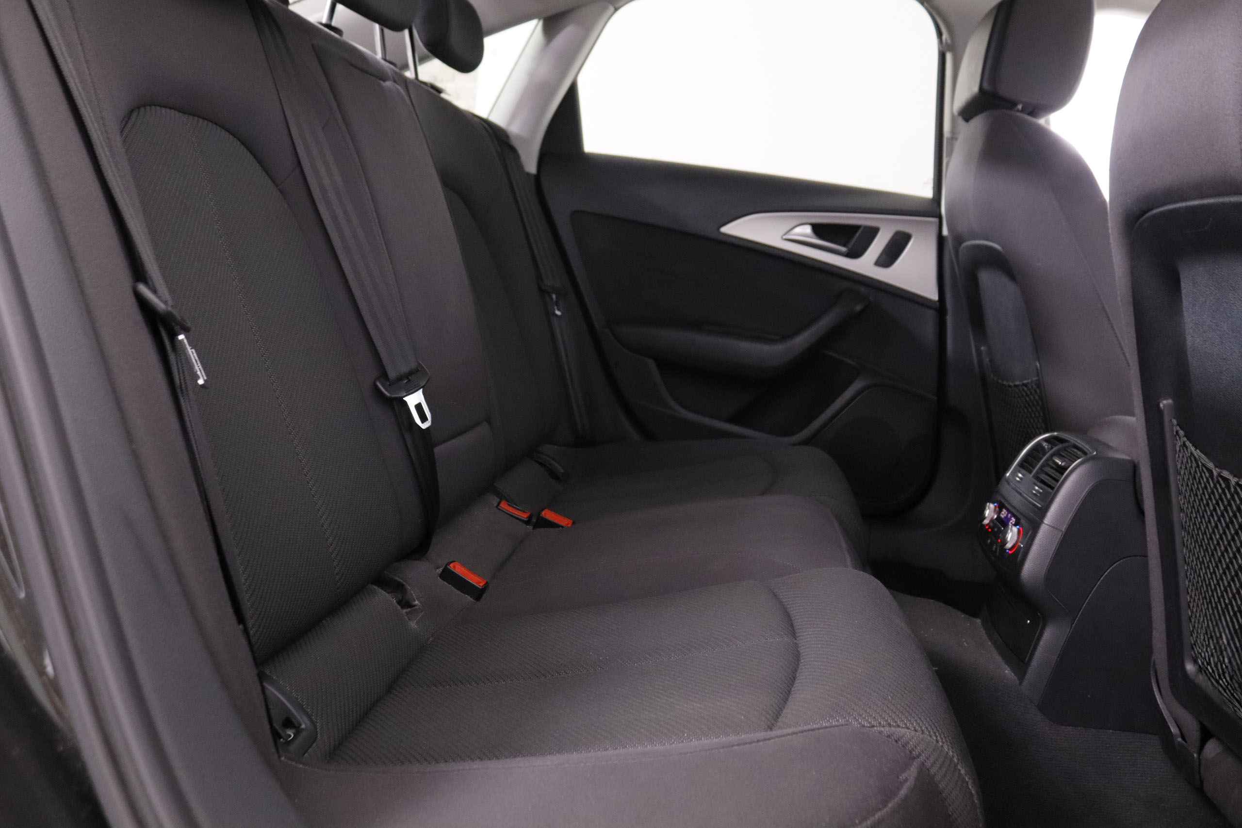 Audi A6 2.0 TDI ULTRA STRONIC AUTO 190CV 4P # NAVY, PARKTRONIC foto 26