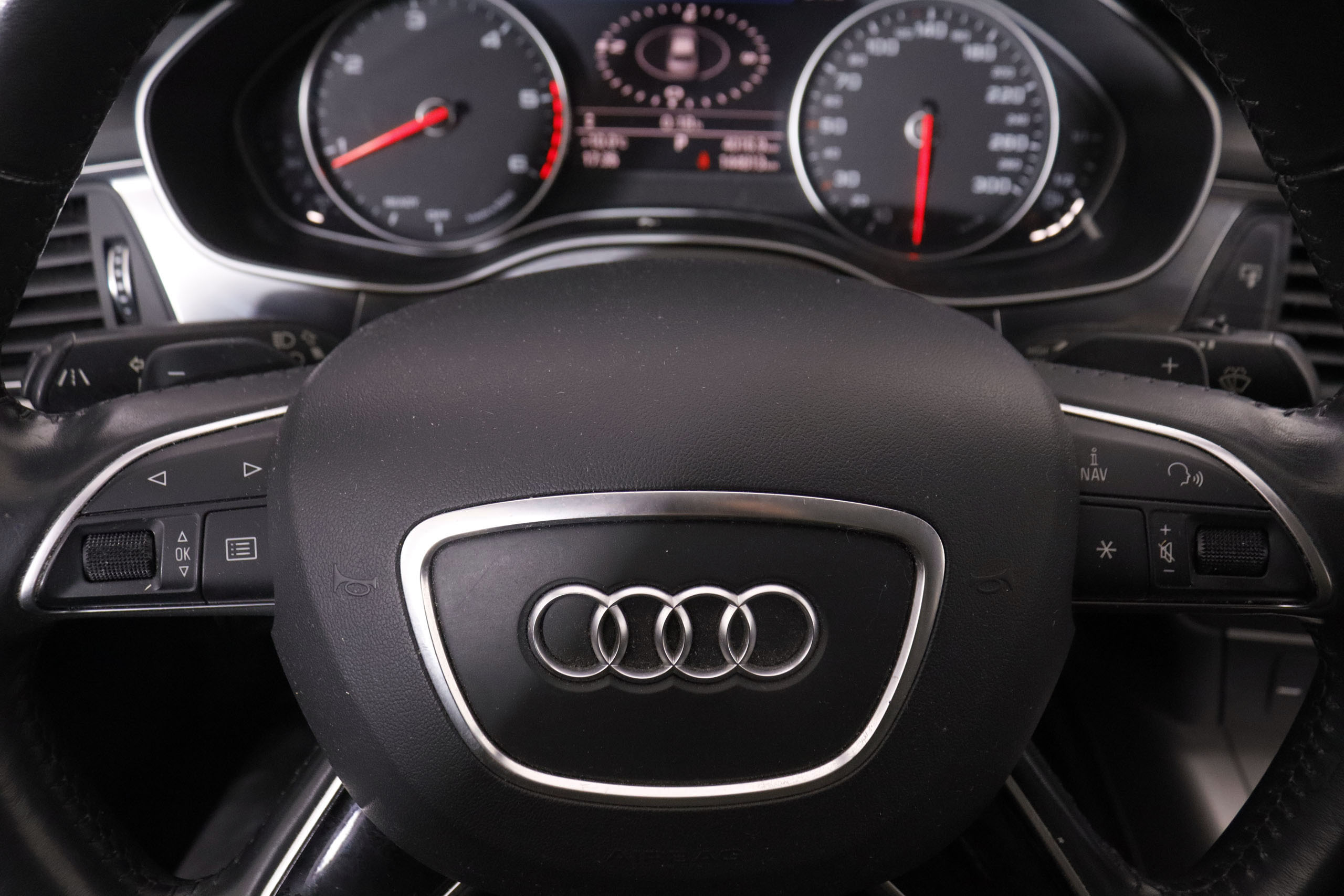 Audi A6 2.0 TDI ULTRA STRONIC AUTO 190CV 4P # NAVY, PARKTRONIC foto 17