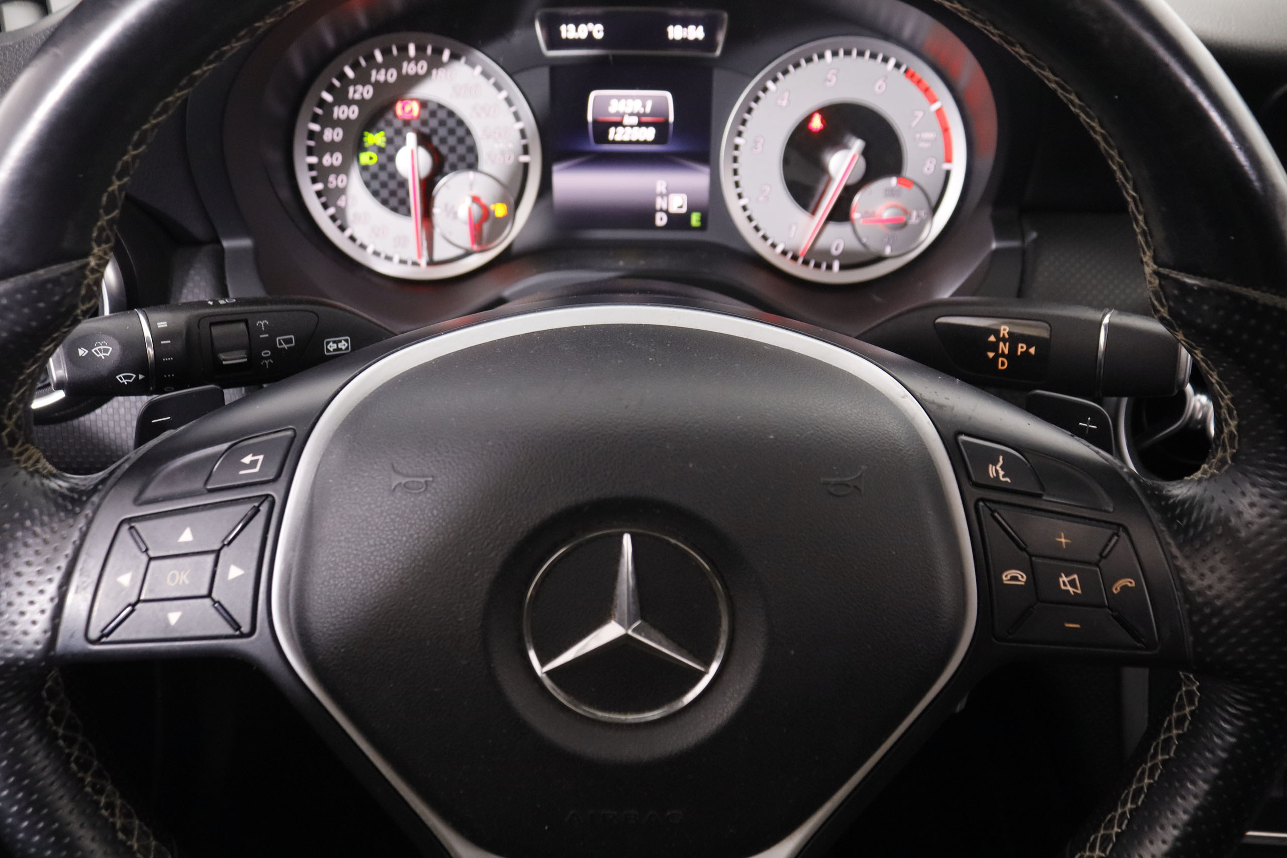 Mercedes-benz A 200 CLASE A A200 URBAN AUTO 156CV 5P # TECHO ELEC PANORAMICO, NAVY, PARKTRONIC foto 18