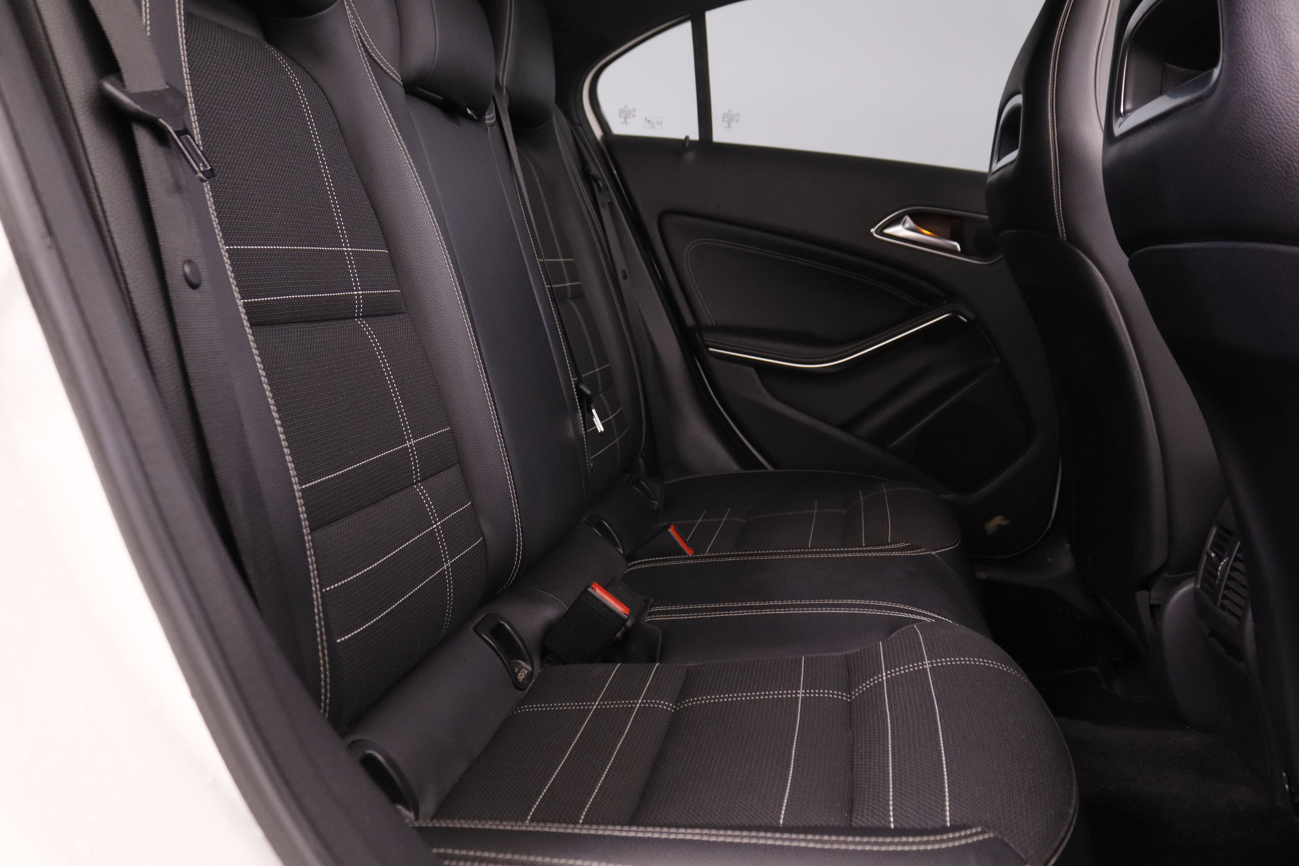 Mercedes-benz A 200 CLASE A A200 URBAN AUTO 156CV 5P # TECHO ELEC PANORAMICO, NAVY, PARKTRONIC foto 25