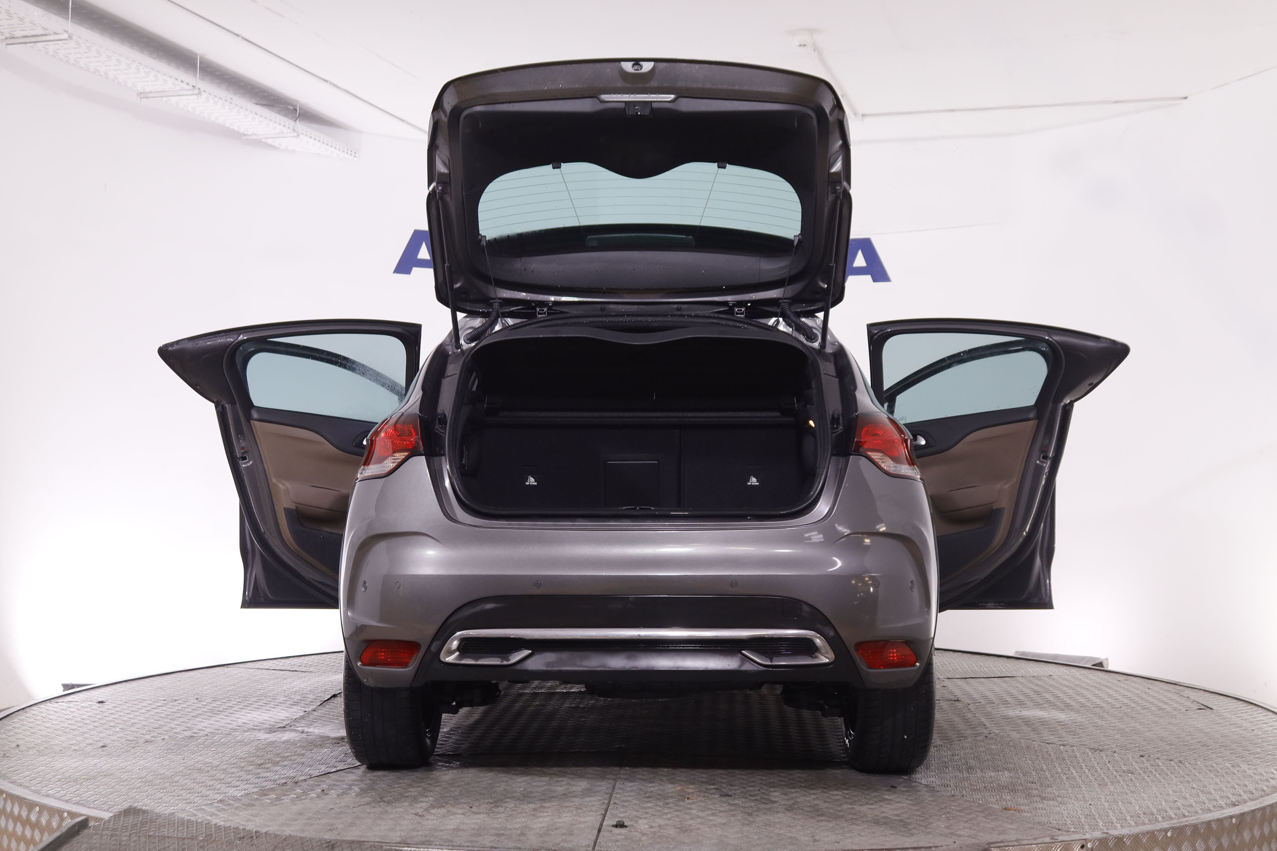 DS DS 4 1.6 BLUEHDI STYLE 120CV 5P # NAVY, PARKTRONIC foto 10