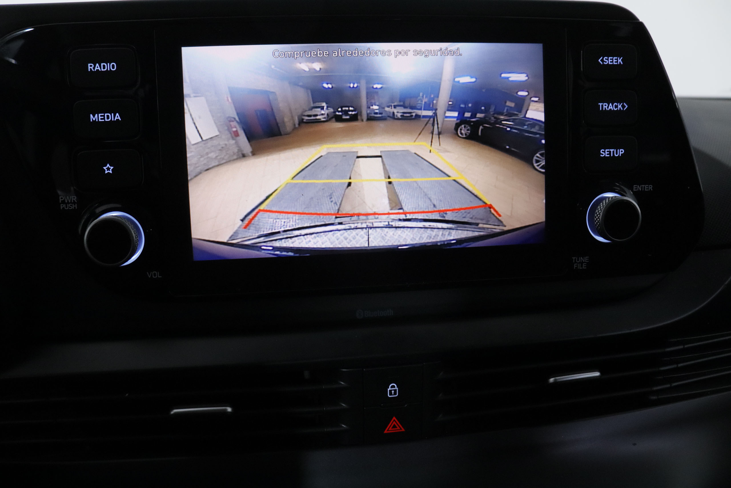 Hyundai BAYON 1.2 MPI MAXX 84CV 5P # PARKTRONIC,CAMARA TRASAERA foto 19