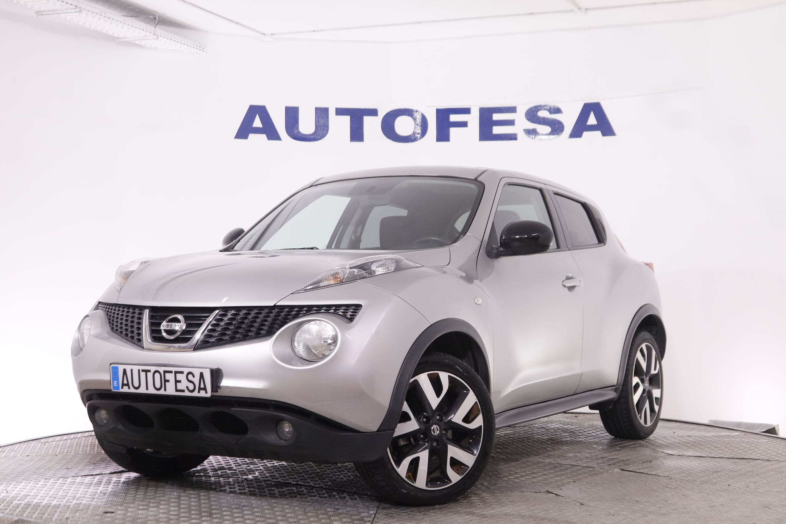 Nissan JUKE 1.6 NTEC 4X2 117CV 5P # NAVY, PARKTRONIC 1.6 NTEC 4X2 117CV 5P foto 1