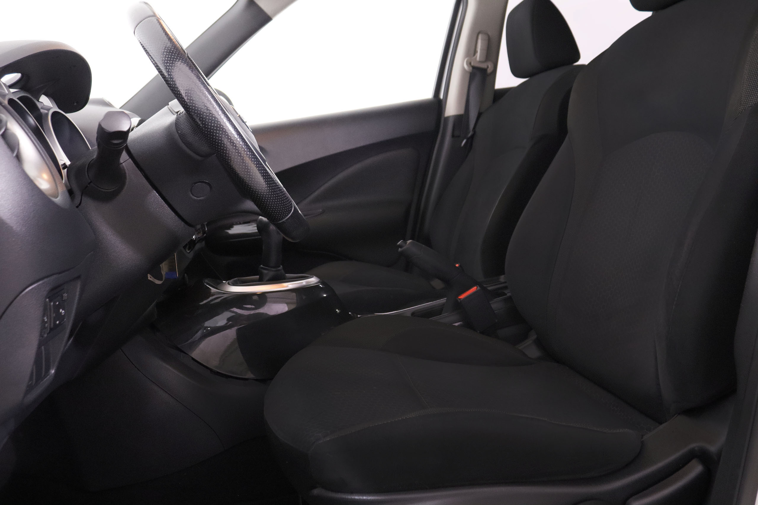 Nissan JUKE 1.6 NTEC 4X2 117CV 5P # NAVY, PARKTRONIC 1.6 NTEC 4X2 117CV 5P foto 23