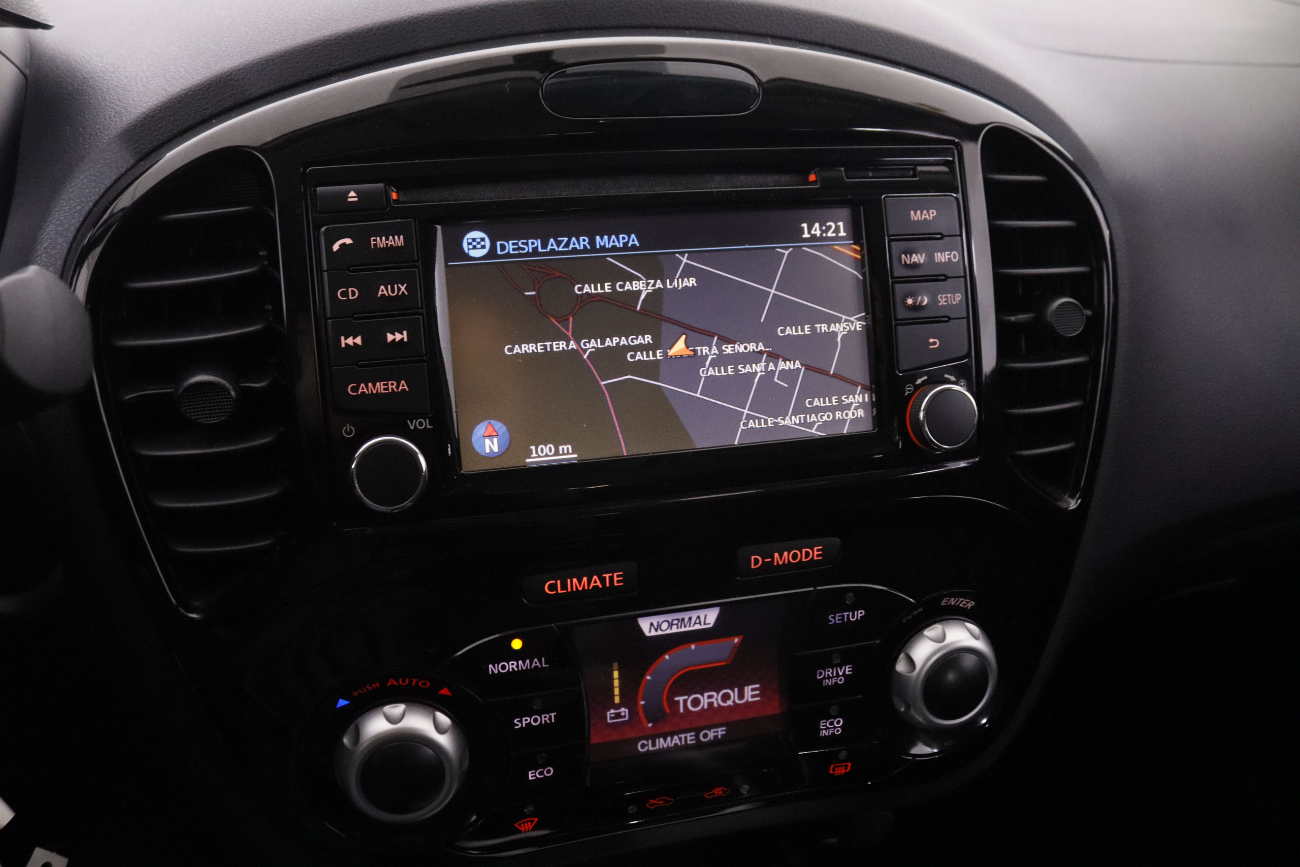 Nissan JUKE 1.6 NTEC 4X2 117CV 5P # NAVY, PARKTRONIC 1.6 NTEC 4X2 117CV 5P foto 20