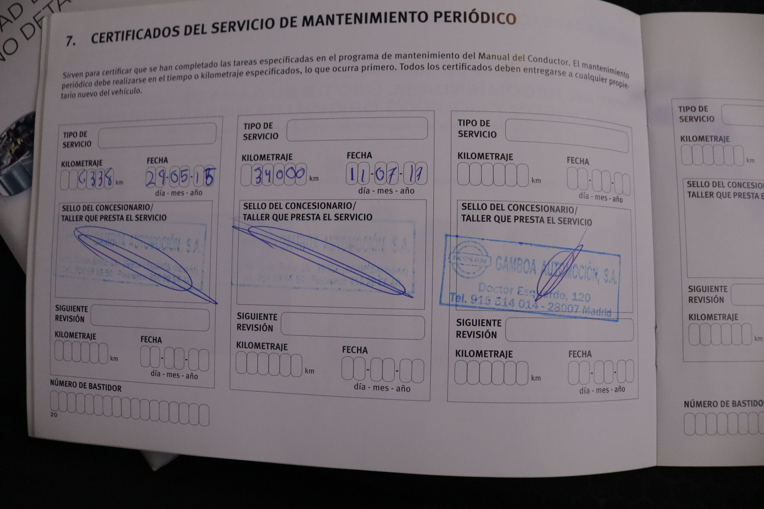 Nissan JUKE 1.6 NTEC 4X2 117CV 5P # NAVY, PARKTRONIC 1.6 NTEC 4X2 117CV 5P foto 27
