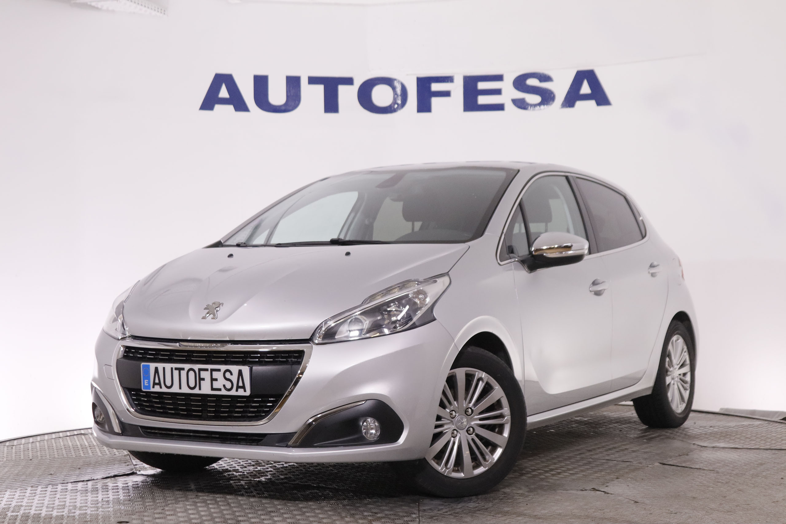 Peugeot 208 1.2  PURE TECH ALLURE 82CV 5P # PARKTRONIC 1.2  PURE TECH ALLURE 82CV 5P # PARKTRONIC foto 1