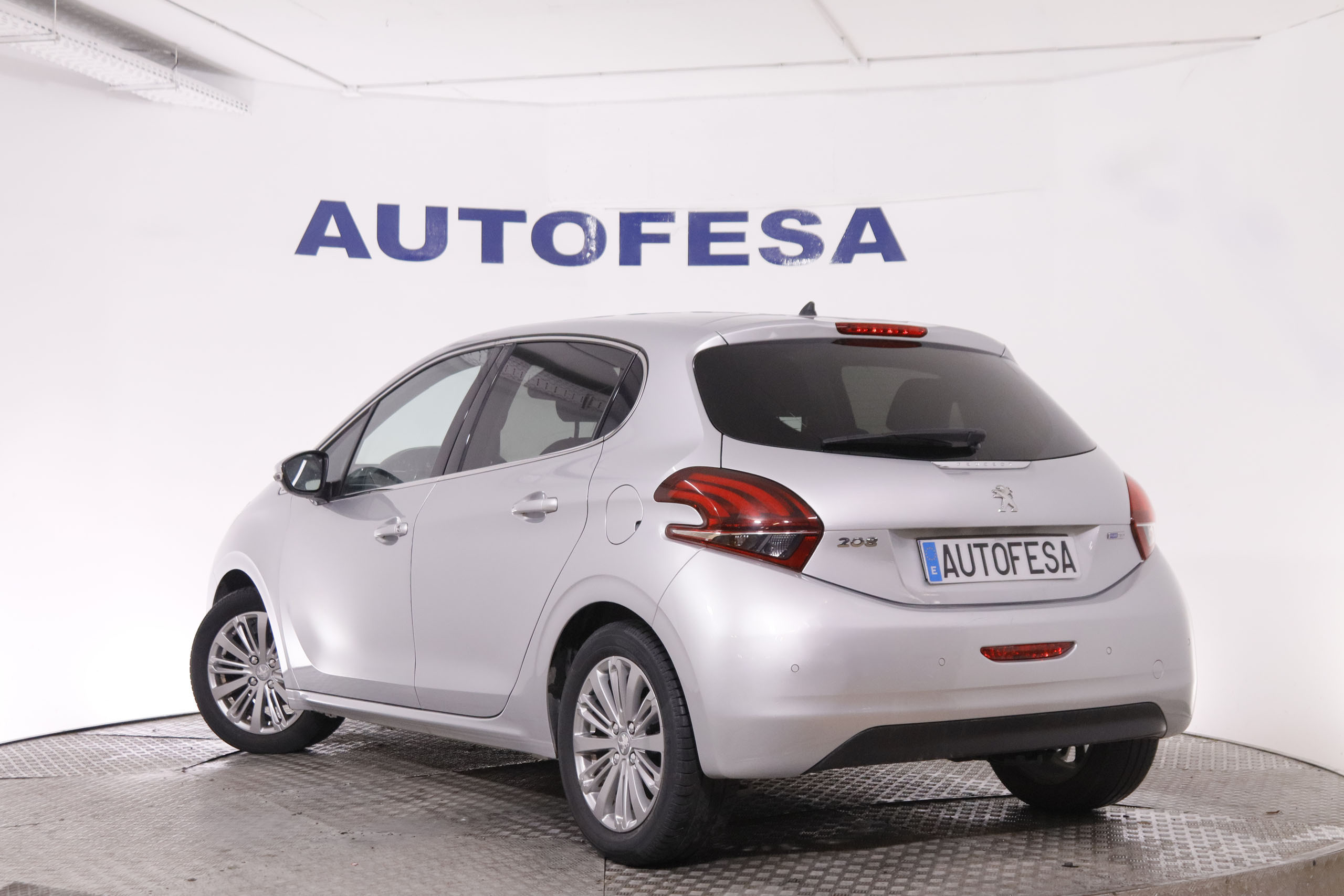 Peugeot 208 1.2  PURE TECH ALLURE 82CV 5P # PARKTRONIC 1.2  PURE TECH ALLURE 82CV 5P # PARKTRONIC foto 5
