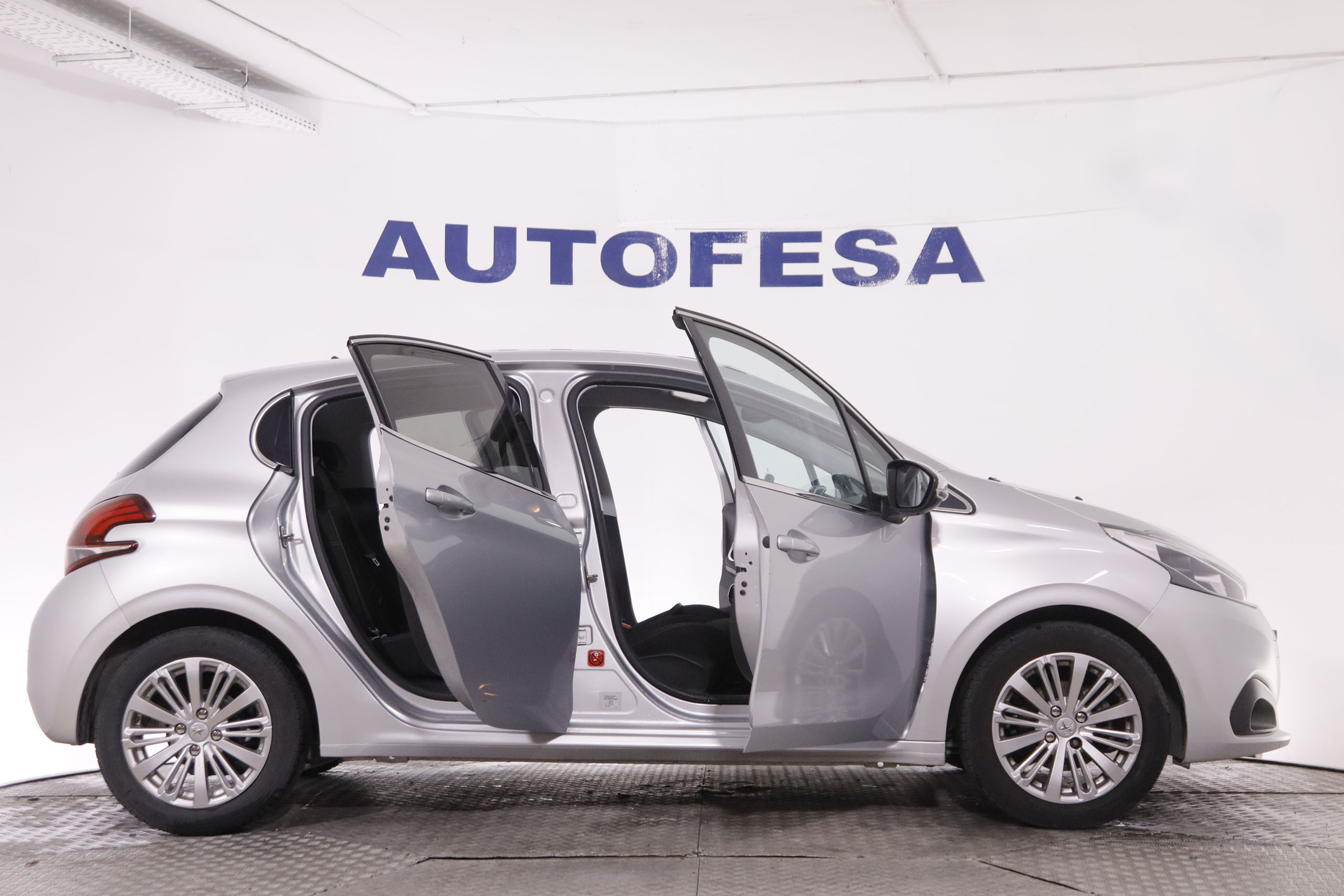 Peugeot 208 1.2  PURE TECH ALLURE 82CV 5P # PARKTRONIC 1.2  PURE TECH ALLURE 82CV 5P # PARKTRONIC foto 13