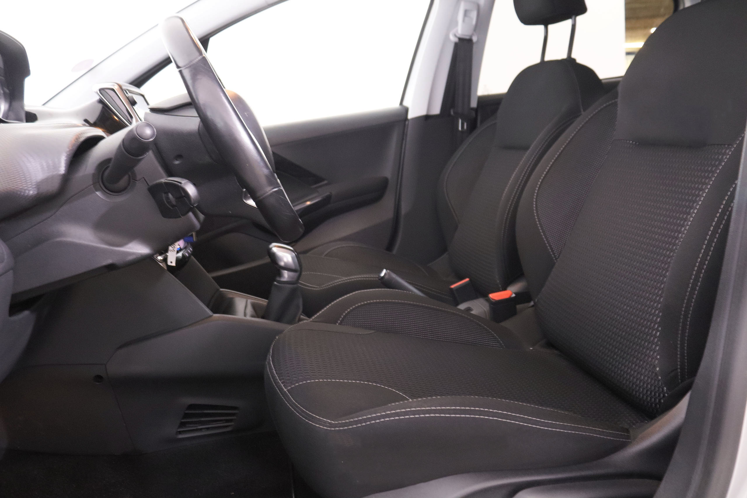 Peugeot 208 1.2  PURE TECH ALLURE 82CV 5P # PARKTRONIC 1.2  PURE TECH ALLURE 82CV 5P # PARKTRONIC foto 24