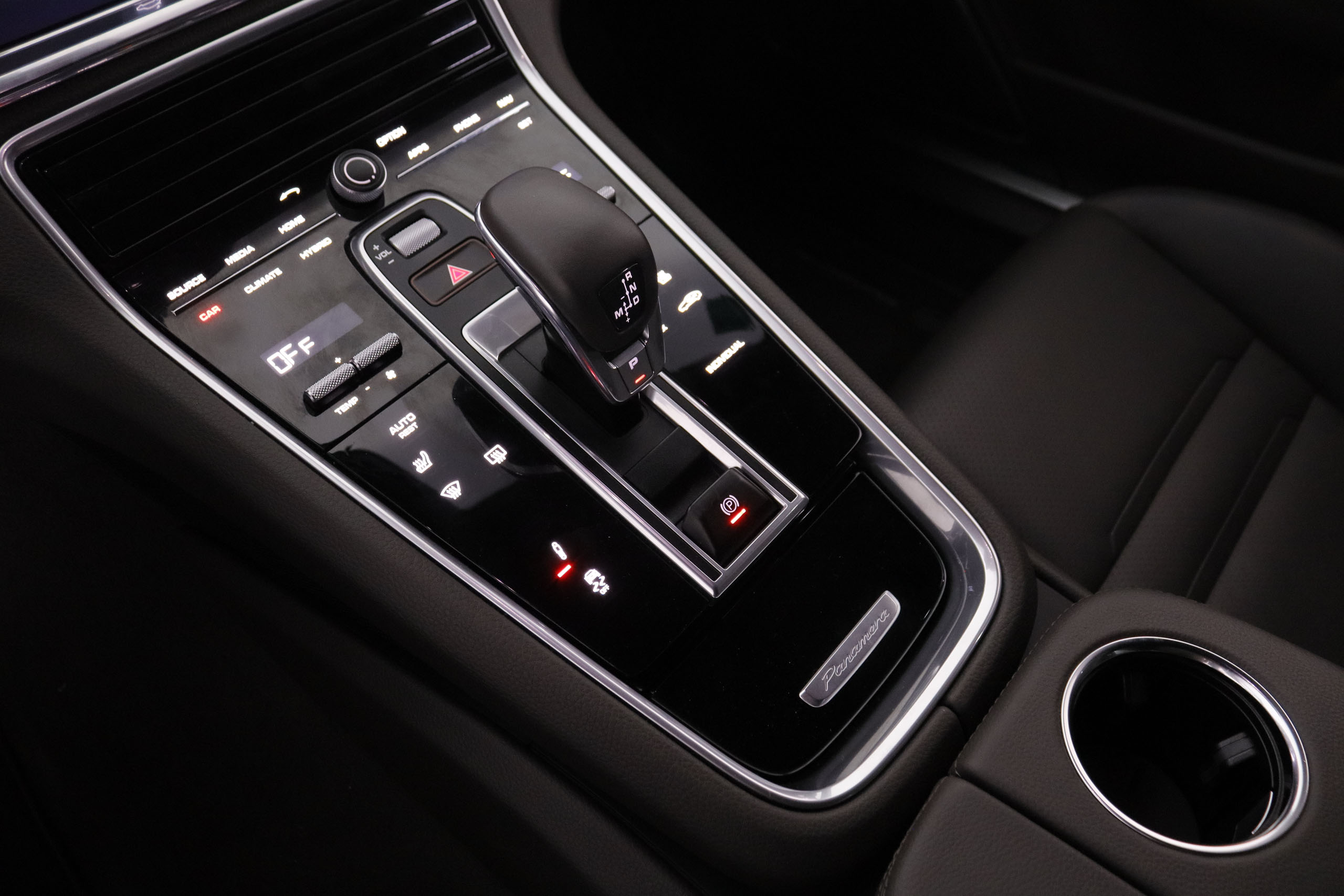 Porsche Panamera 4 E-HYBRID AUTO 462CV 5P # IVA DEDUCIBLE, CUERO, NAVY, PARKTRONIC foto 14