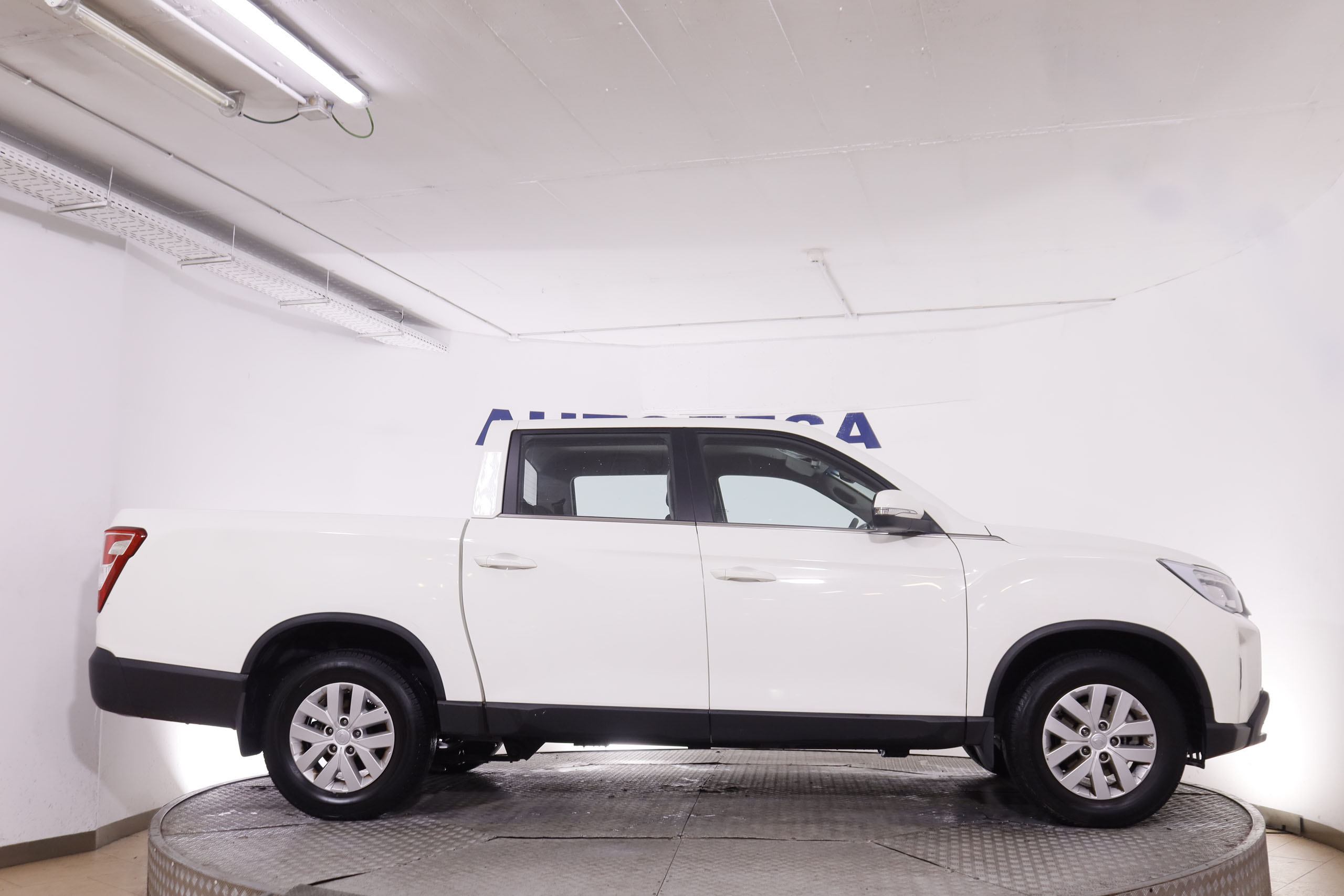 Ssangyong Musso 2.2 SPORTS D 22DTR 4X4 DOBLE CABINA 202CV 5P # IVA DEDUCIBLE, PARKTRONIC foto 9