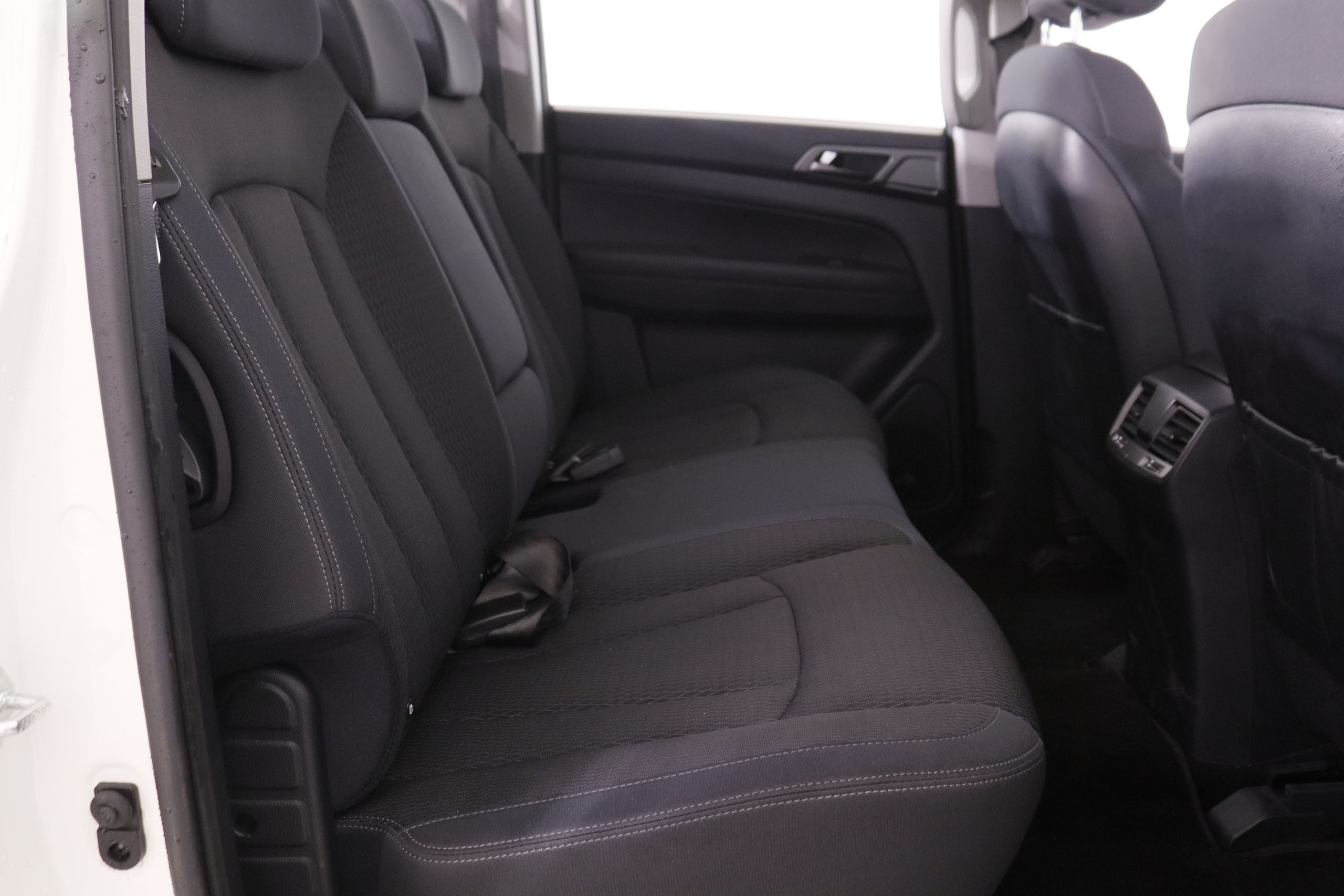 Ssangyong Musso 2.2 SPORTS D 22DTR 4X4 DOBLE CABINA 202CV 5P # IVA DEDUCIBLE, PARKTRONIC foto 25