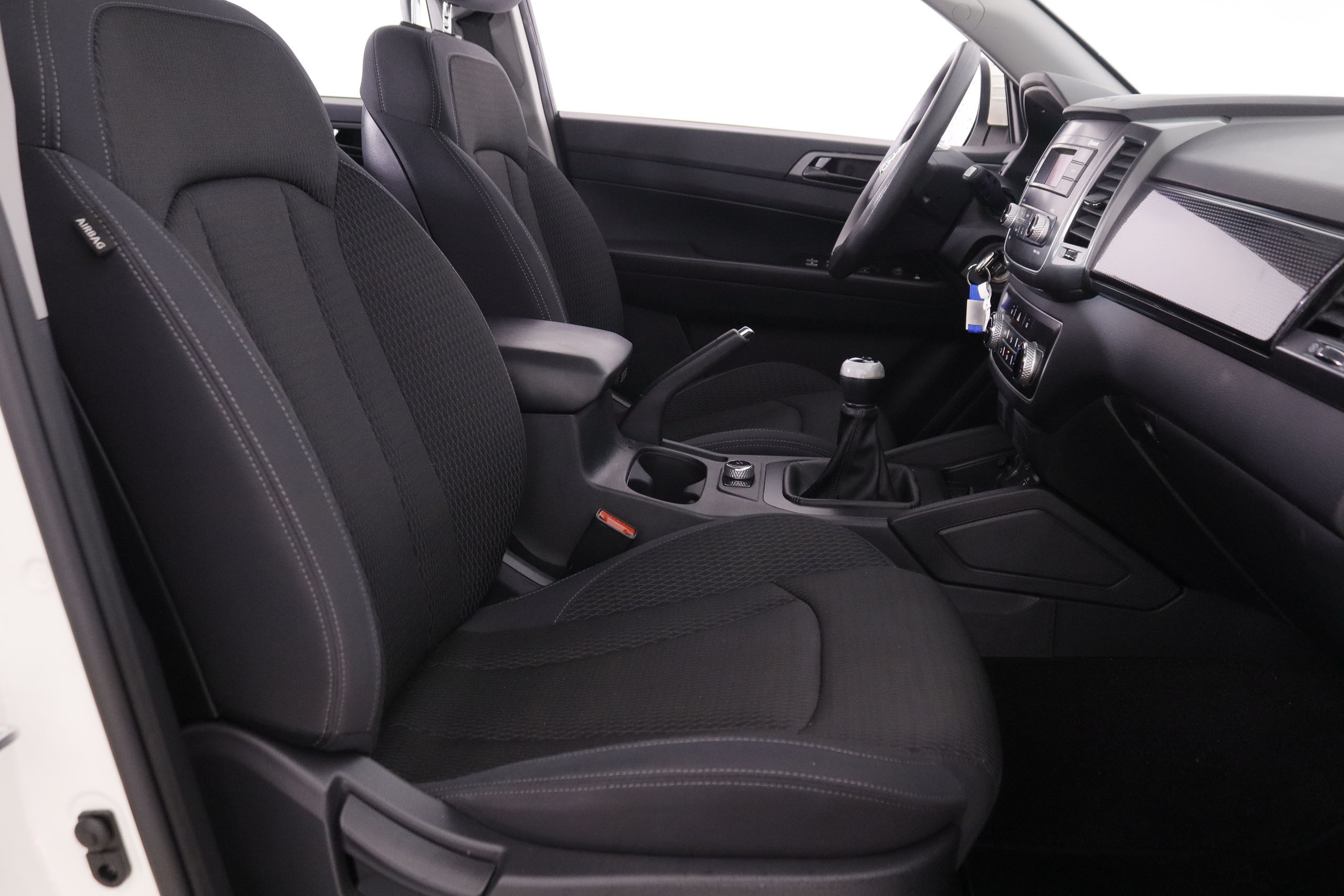 Ssangyong Musso 2.2 SPORTS D 22DTR 4X4 DOBLE CABINA 202CV 5P # IVA DEDUCIBLE, PARKTRONIC foto 24