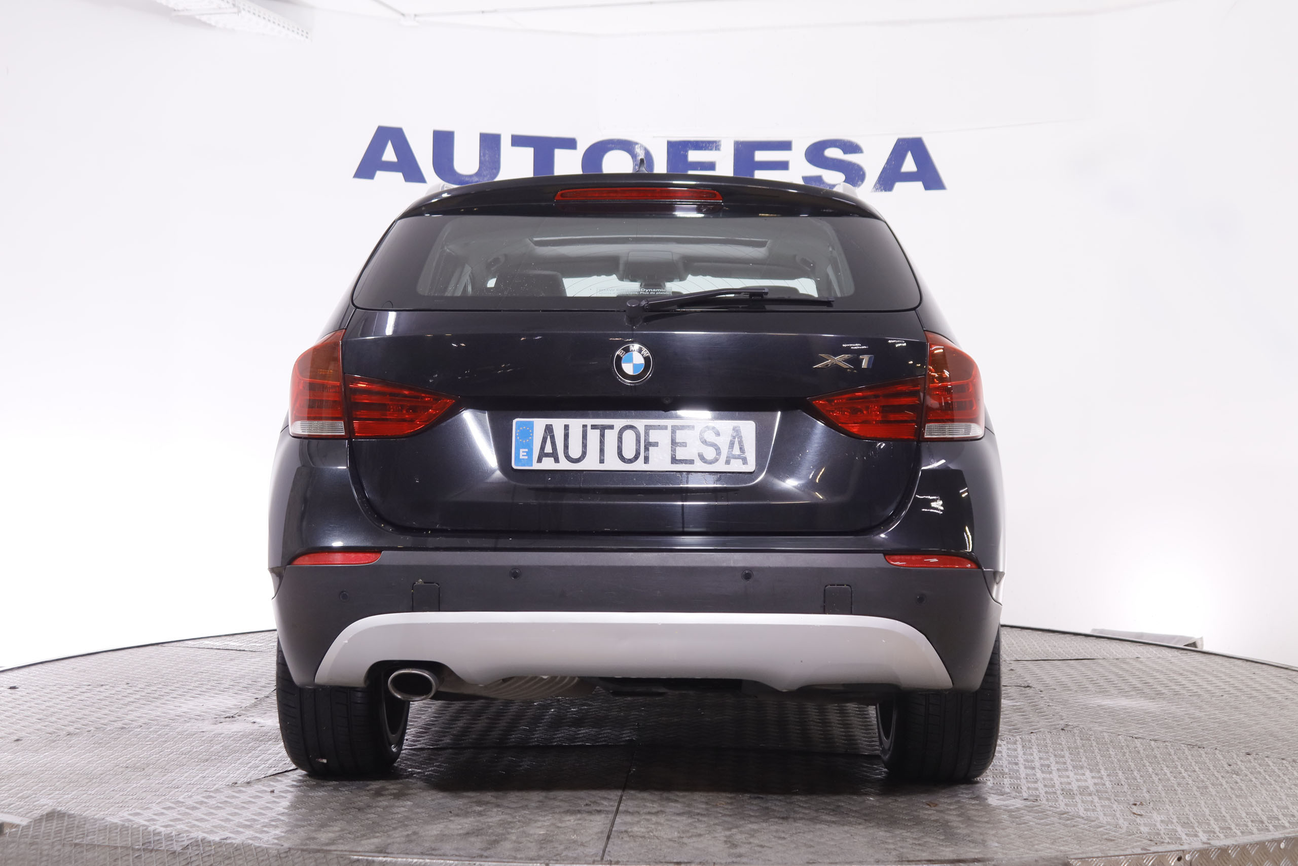 BMW X1 X1 23D XDRIVE AUTO 204CV 5P # CUERO, TECHO ELEC PANORAMICO,NAVY foto 6