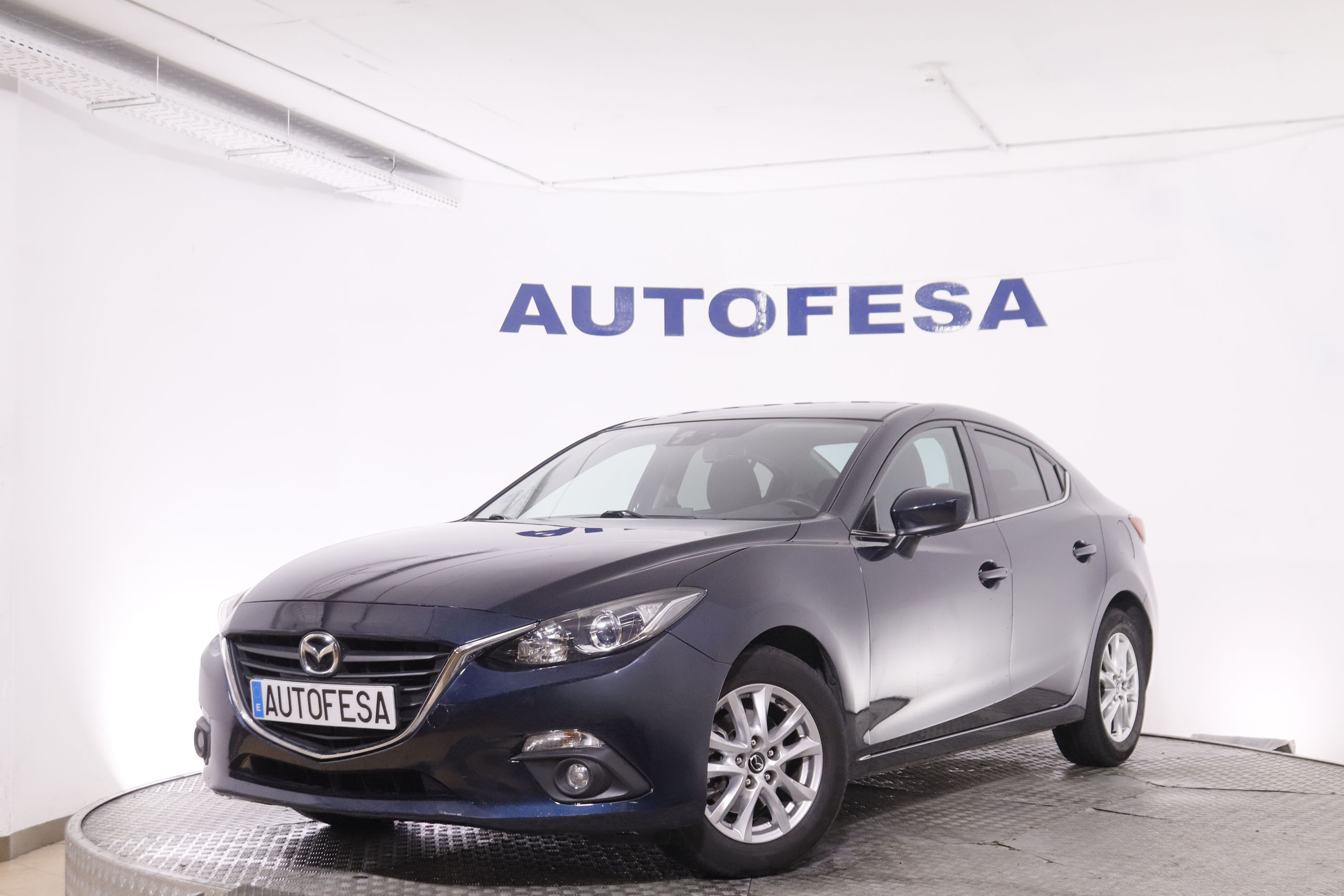 Mazda 3 1.5D SEDAN 105CV 4P # NAVY, PARKTRONIC foto 1