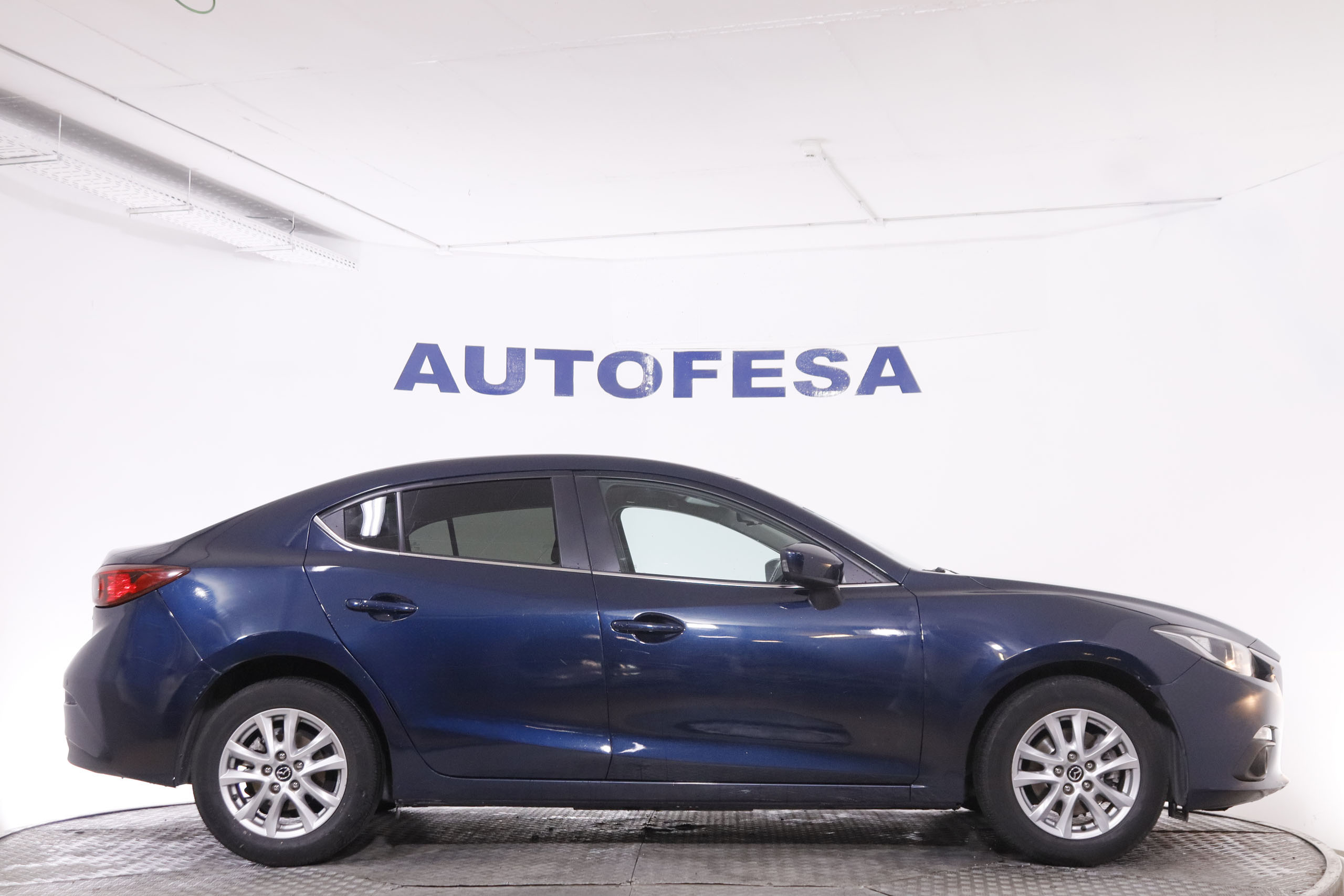 Mazda 3 1.5D SEDAN 105CV 4P # NAVY, PARKTRONIC foto 13