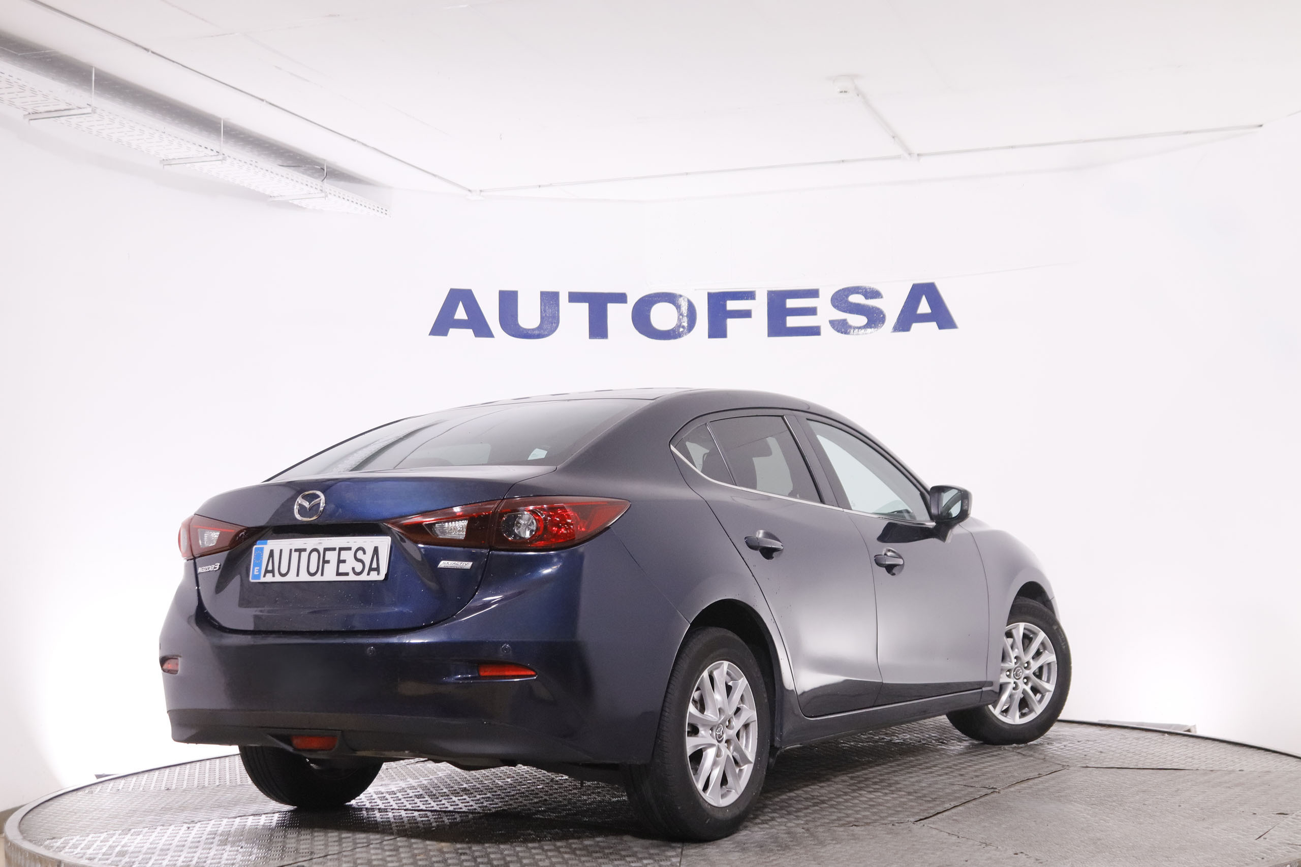 Mazda 3 1.5D SEDAN 105CV 4P # NAVY, PARKTRONIC foto 5
