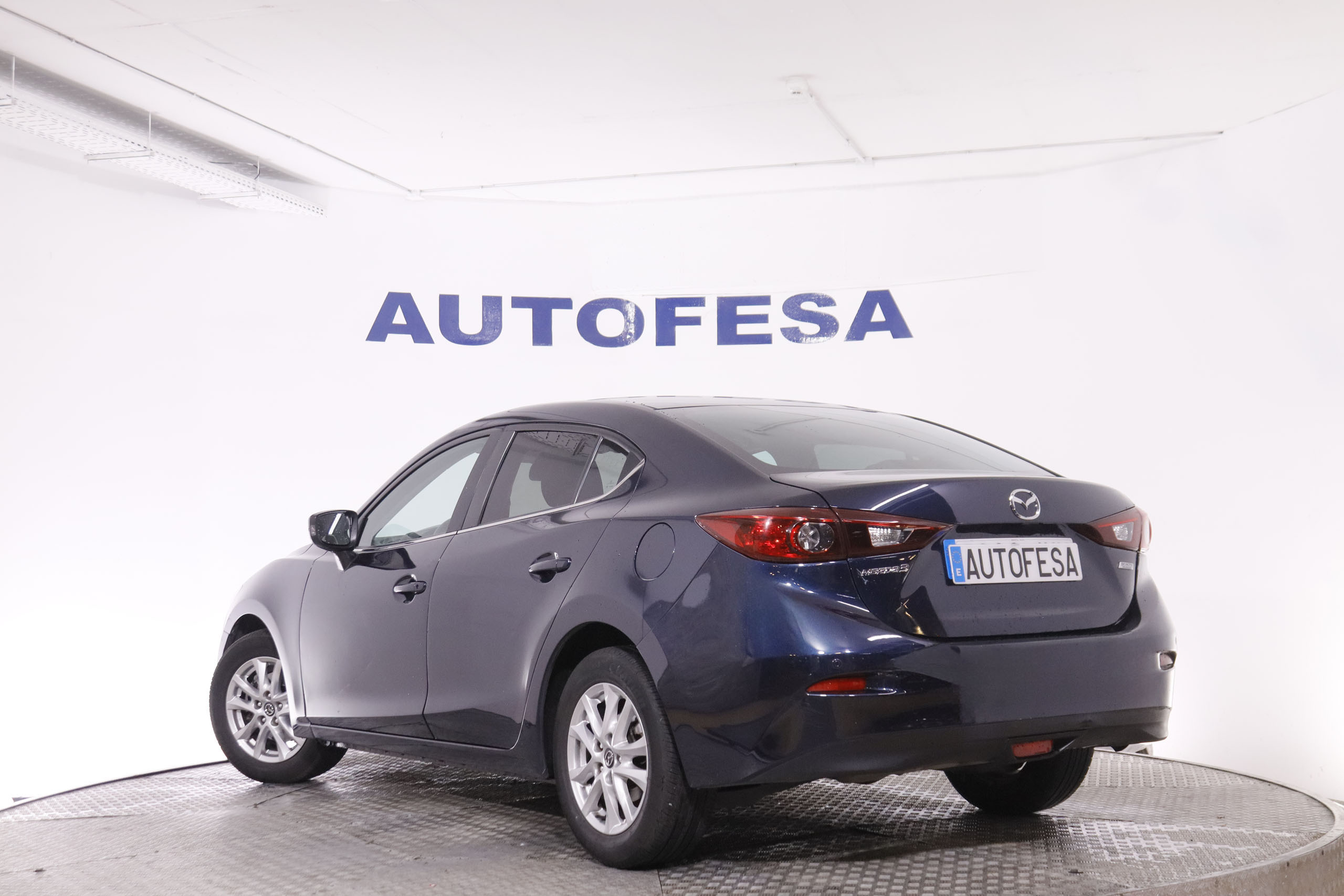 Mazda 3 1.5D SEDAN 105CV 4P # NAVY, PARKTRONIC foto 7