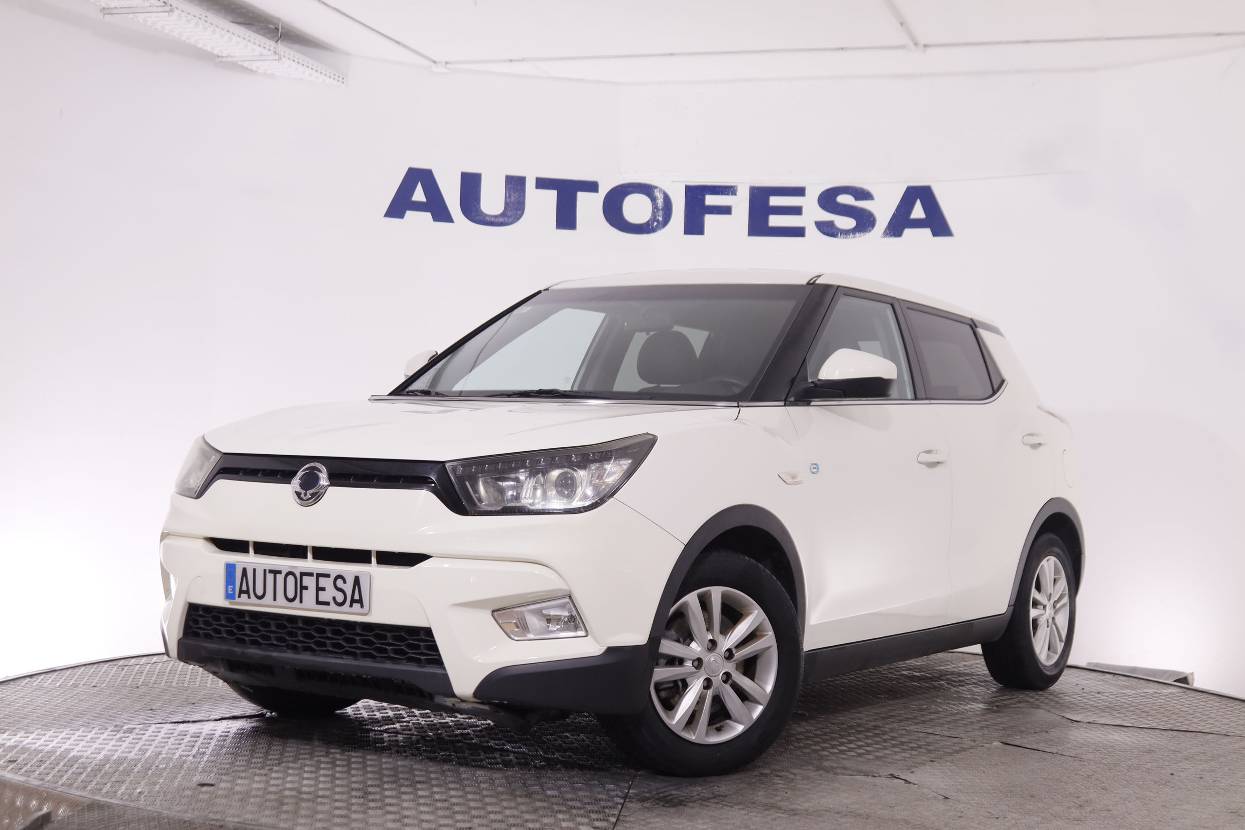 Ssangyong Tivoli 1.6 D16T PREMIUM 4X2 115CV 5P # BLUETOOTH foto 1