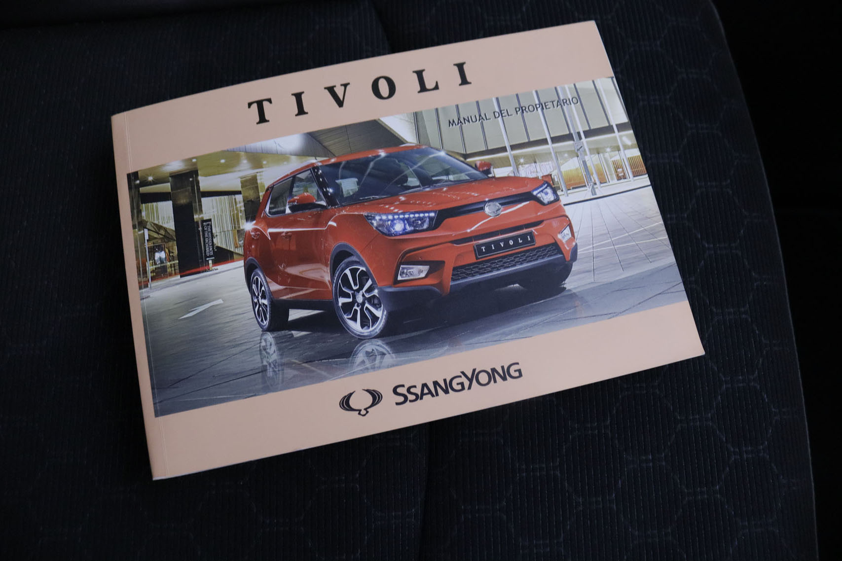 Ssangyong Tivoli 1.6 D16T PREMIUM 4X2 115CV 5P # BLUETOOTH foto 24