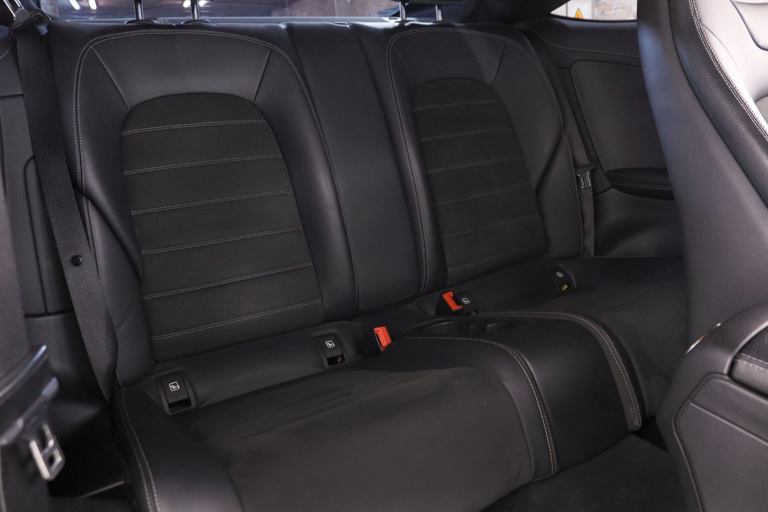 Mercedes-benz CLASE C C220D COUPE AMG LINE AUTO 170CV 2P # NAVY, PARKTRONIC CLASE C C220D AMG LINE COUPE AUTO 170CV 2P foto 24