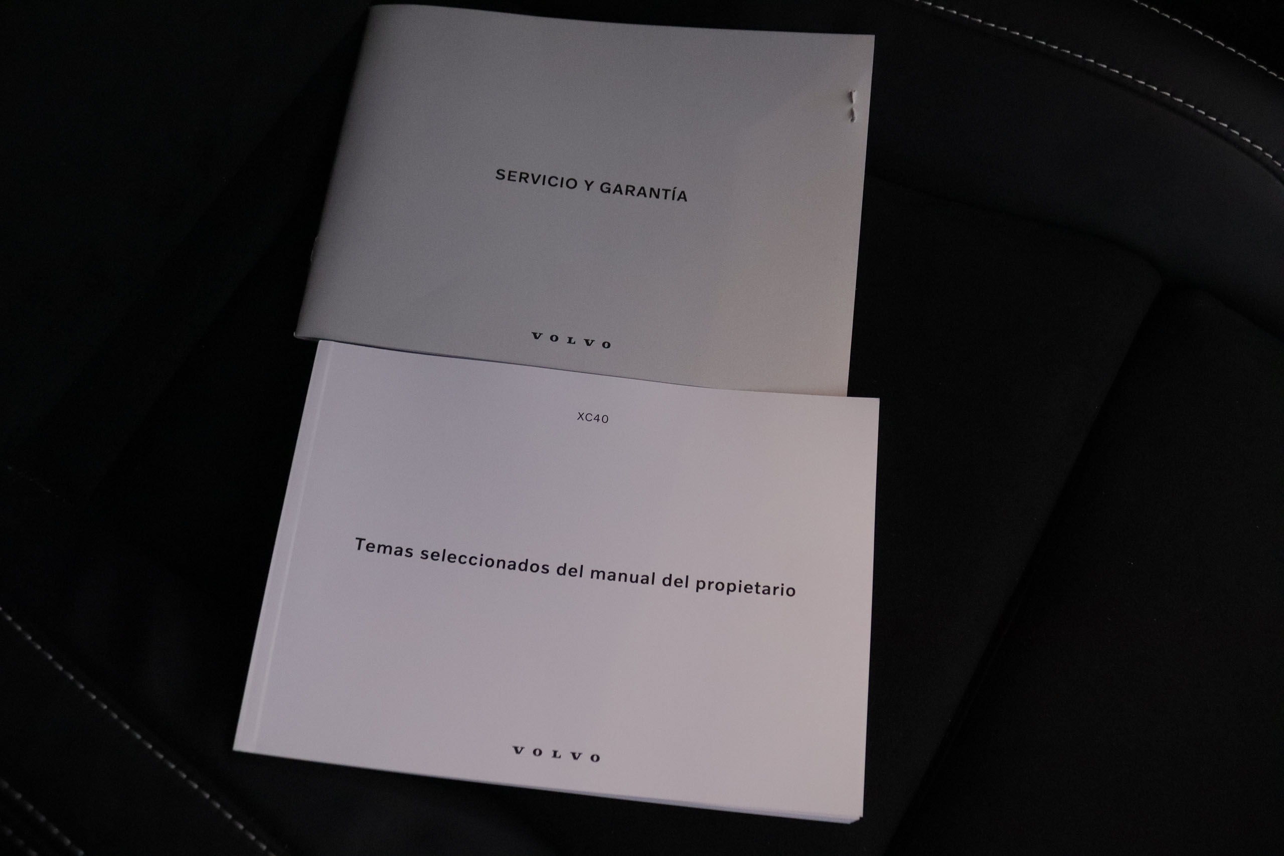 Volvo XC40 2.0 B4 HYBRID AWD R DESIGN AUTO 197CV 5P # IVA DEDUCIBLE, NAVY, PARKTRONIC foto 26