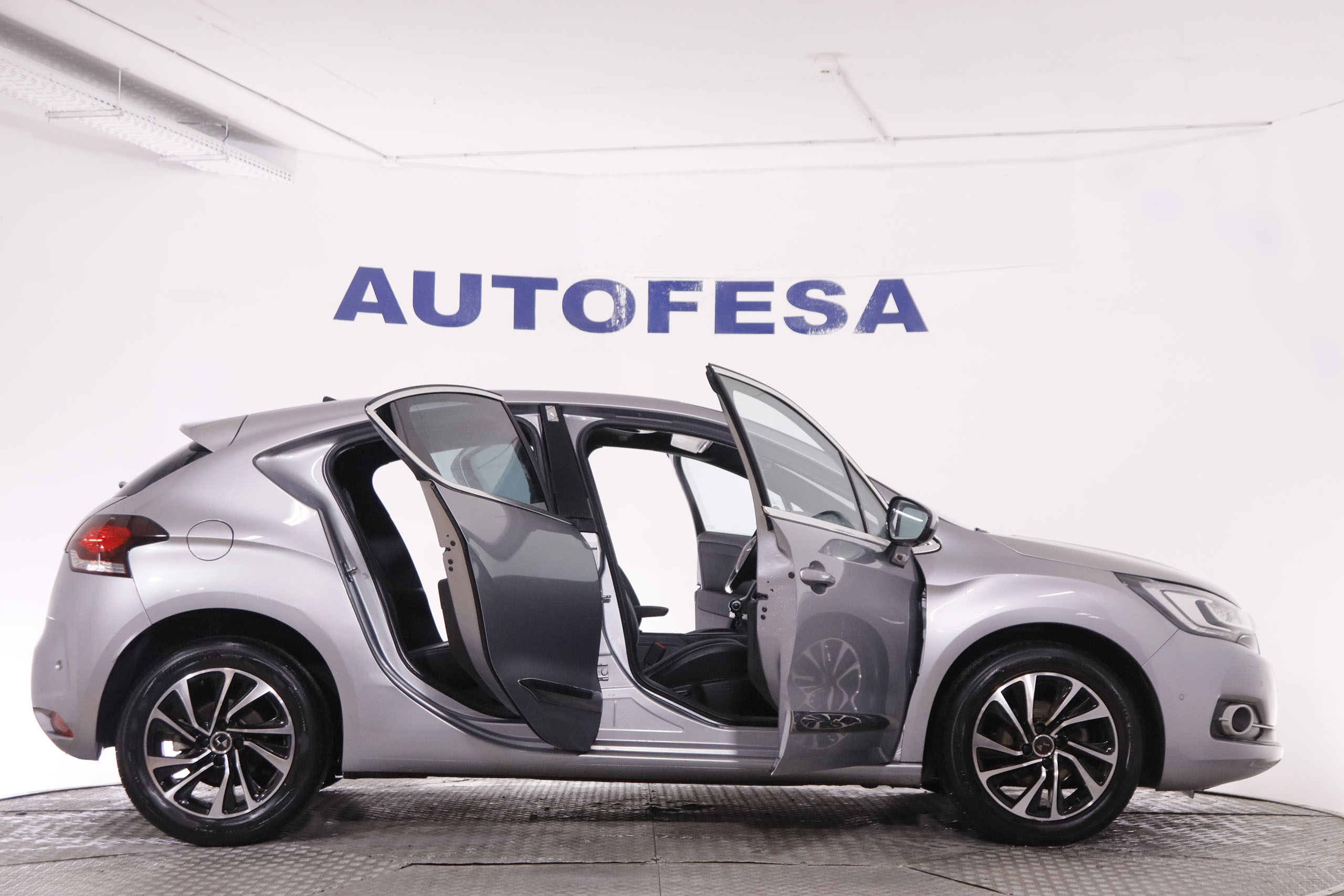 DS DS 4 1.2 PURE TECH SO CHIC 130CV 5P # NAVY, PARKTRONIC foto 11