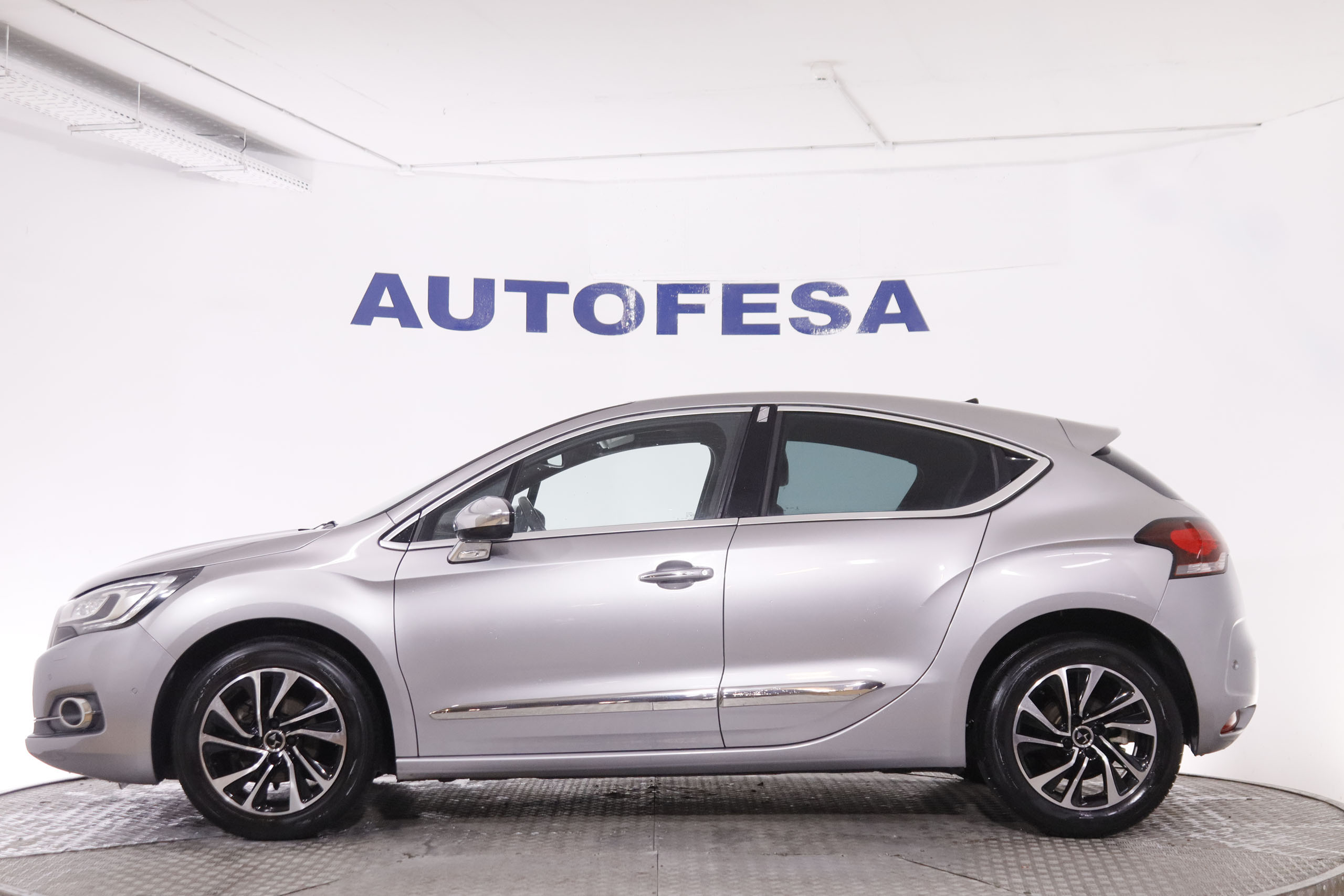 DS DS 4 1.2 PURE TECH SO CHIC 130CV 5P # NAVY, PARKTRONIC foto 9