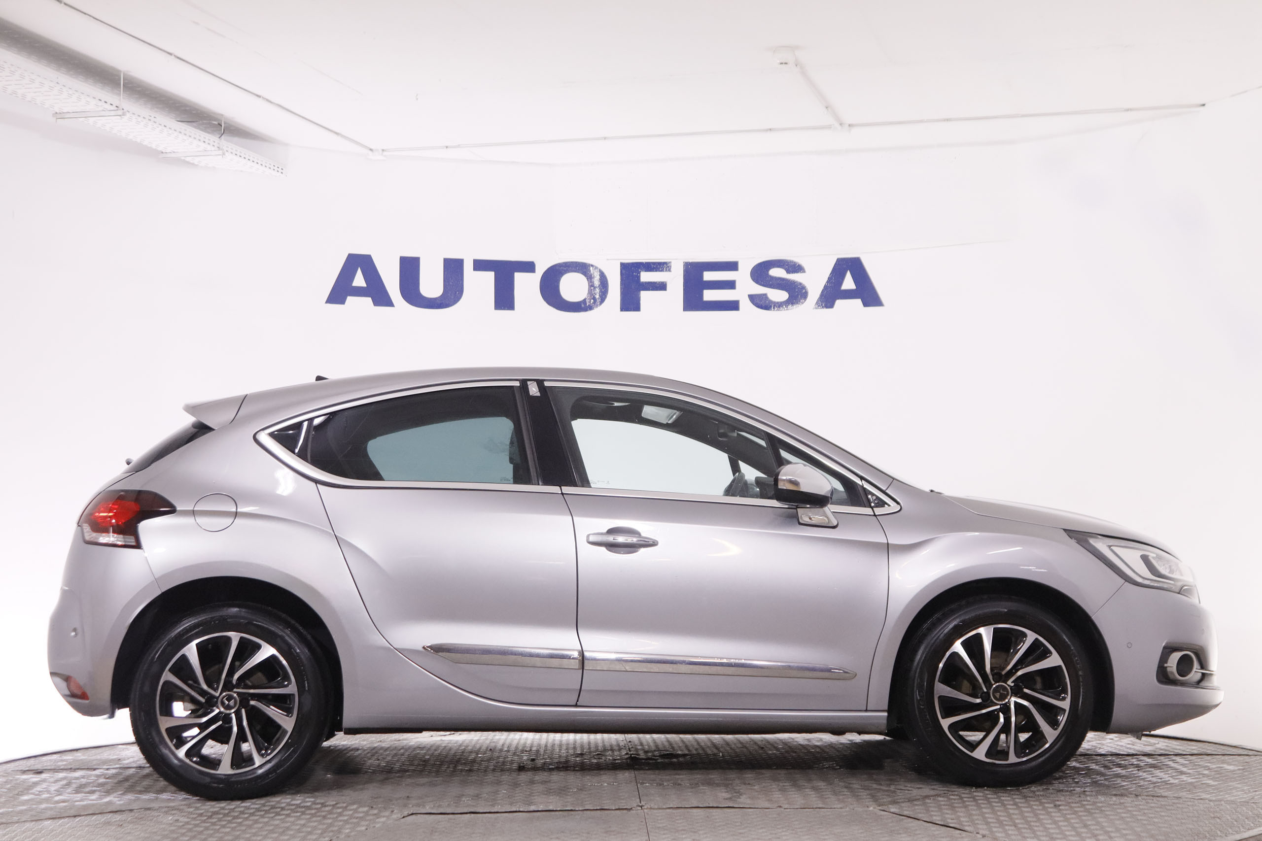 DS DS 4 1.2 PURE TECH SO CHIC 130CV 5P # NAVY, PARKTRONIC foto 13