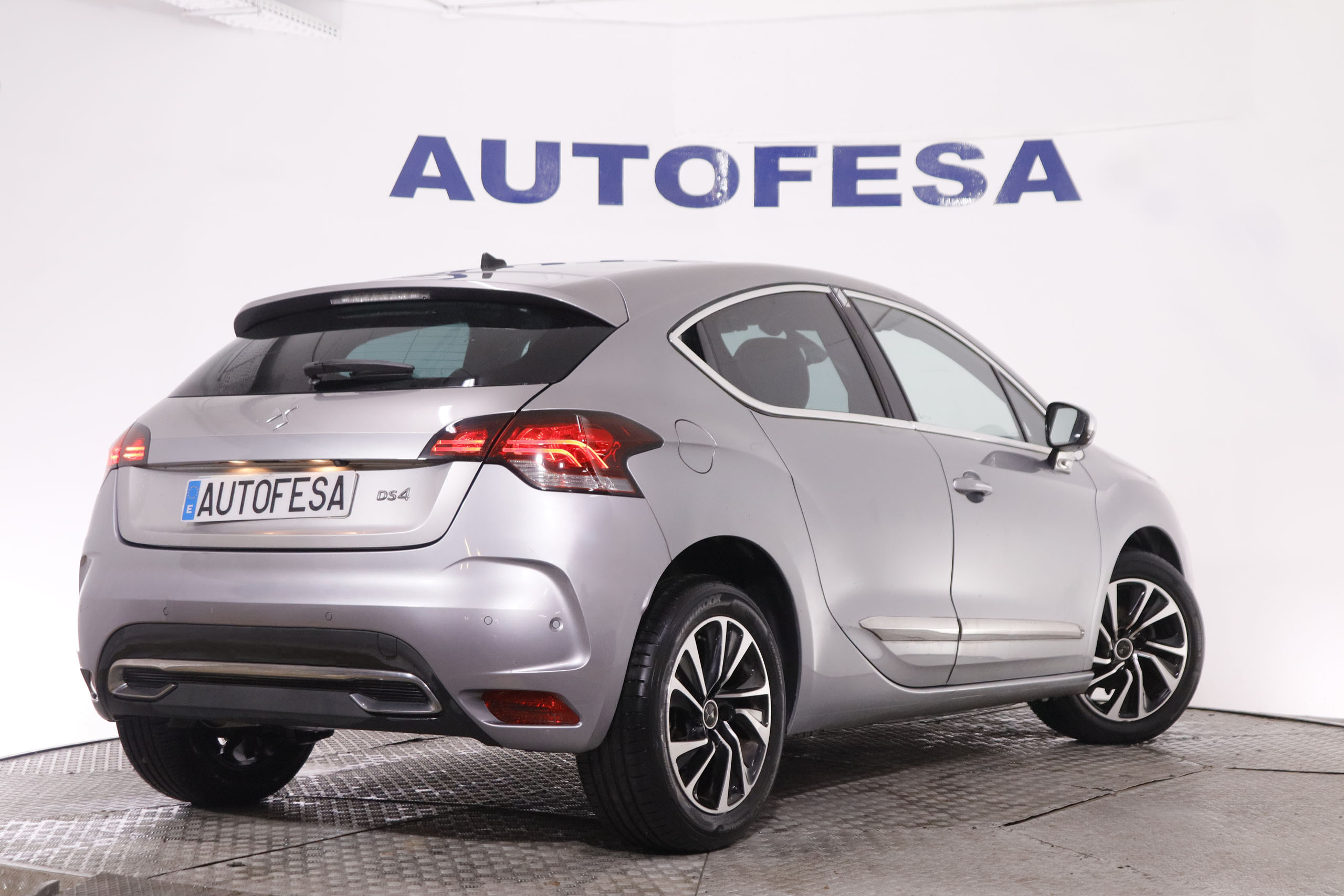 DS DS 4 1.2 PURE TECH SO CHIC 130CV 5P # NAVY, PARKTRONIC foto 5