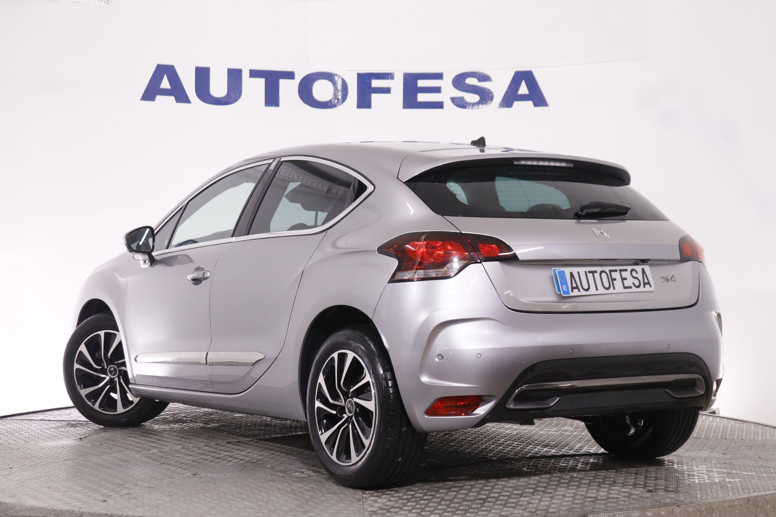 DS DS 4 1.2 PURE TECH SO CHIC 130CV 5P # NAVY, PARKTRONIC foto 7