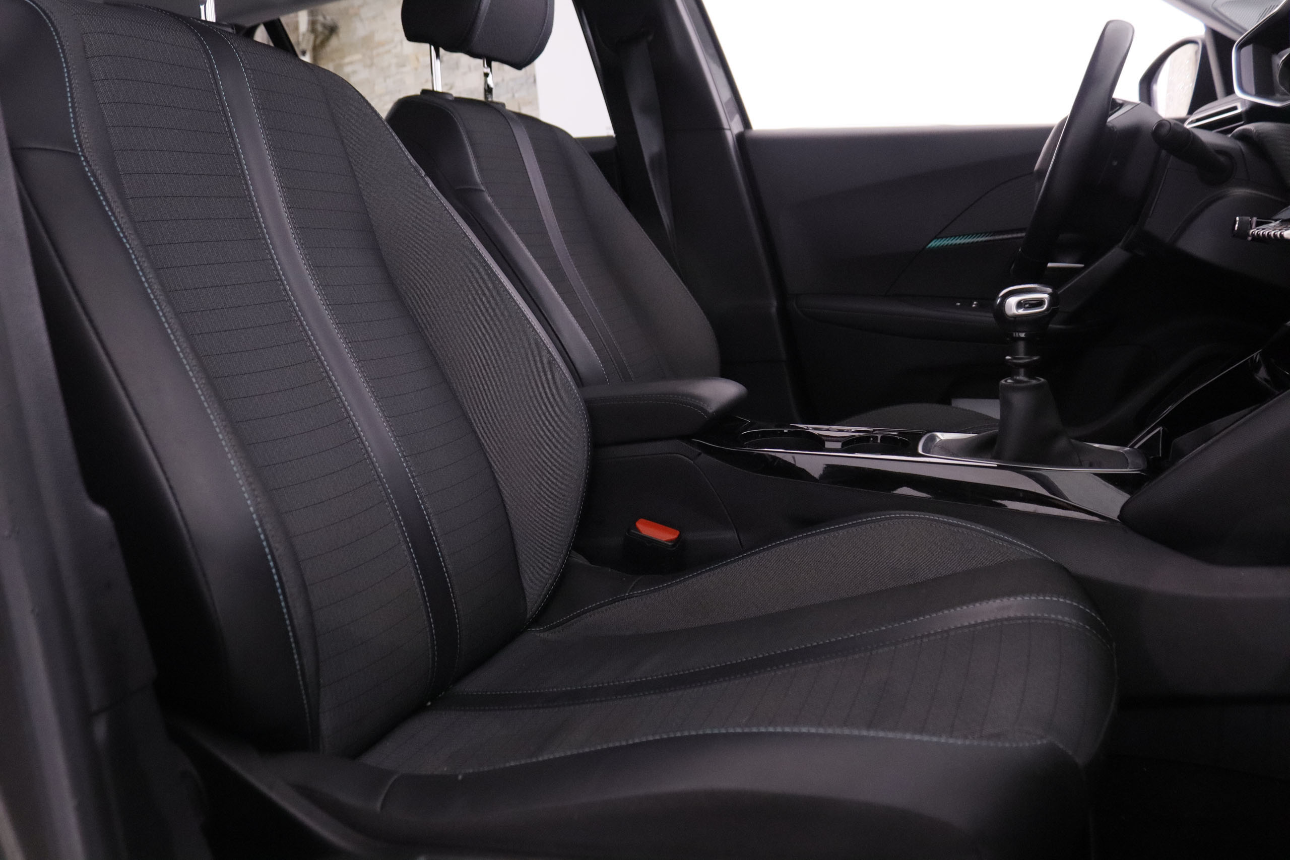 Peugeot 2008 1.2 ALLURE PACK 130CV 5P # PARKTRONIC 1.2 ALLURE PACK 130CV 5P # PARKTRONIC foto 25