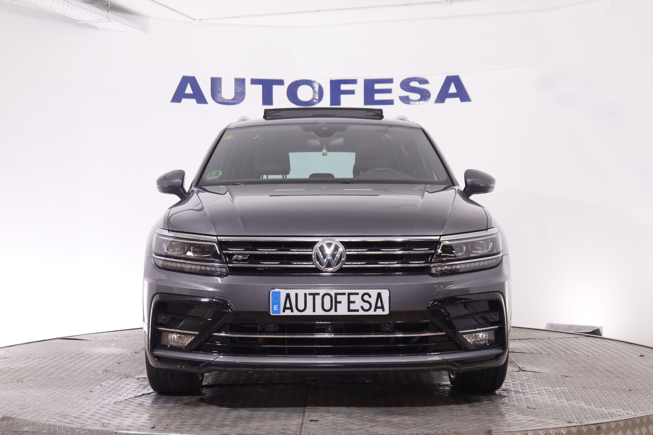 Volkswagen Tiguan TIGUAN 2.0 TSI R-LINE 4MOTION 190CV DSG 5P # , NAVY, TECHO ELECTRICO PANORAMICO, FAROS LED foto 2