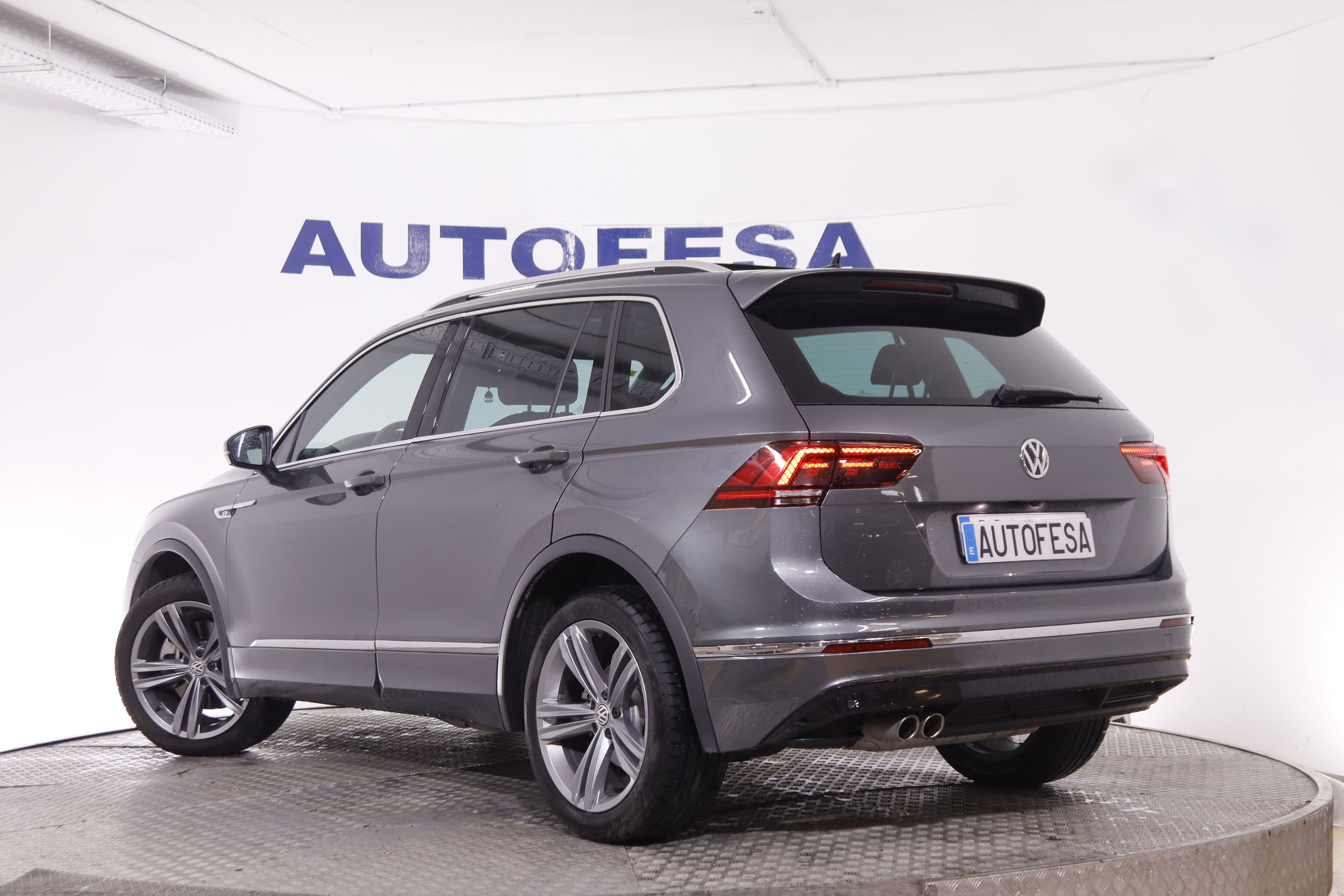 Volkswagen Tiguan TIGUAN 2.0 TSI R-LINE 4MOTION 190CV DSG 5P # , NAVY, TECHO ELECTRICO PANORAMICO, FAROS LED foto 7