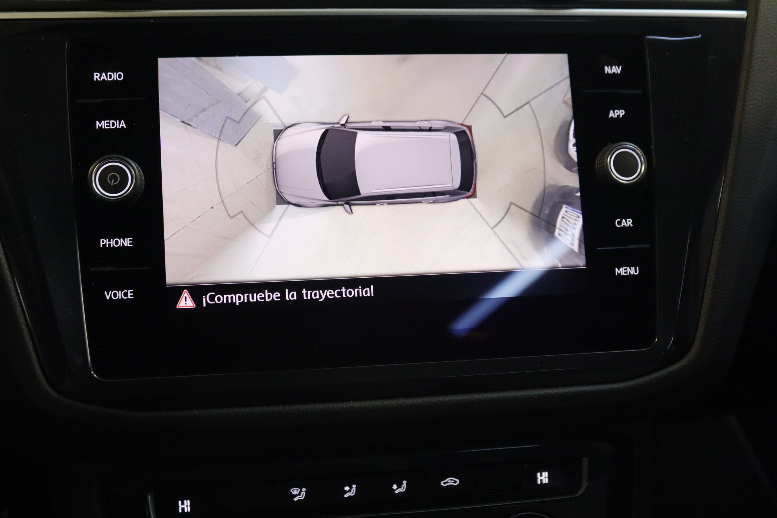 Volkswagen Tiguan TIGUAN 2.0 TSI R-LINE 4MOTION 190CV DSG 5P # , NAVY, TECHO ELECTRICO PANORAMICO, FAROS LED foto 24