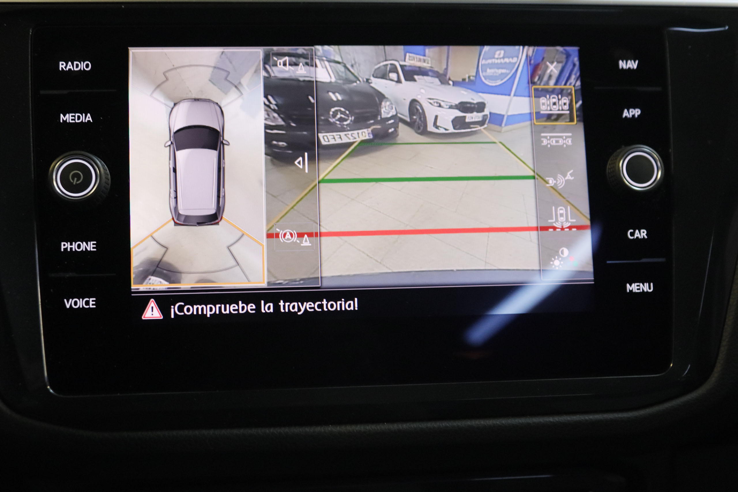 Volkswagen Tiguan TIGUAN 2.0 TSI R-LINE 4MOTION 190CV DSG 5P # , NAVY, TECHO ELECTRICO PANORAMICO, FAROS LED foto 25