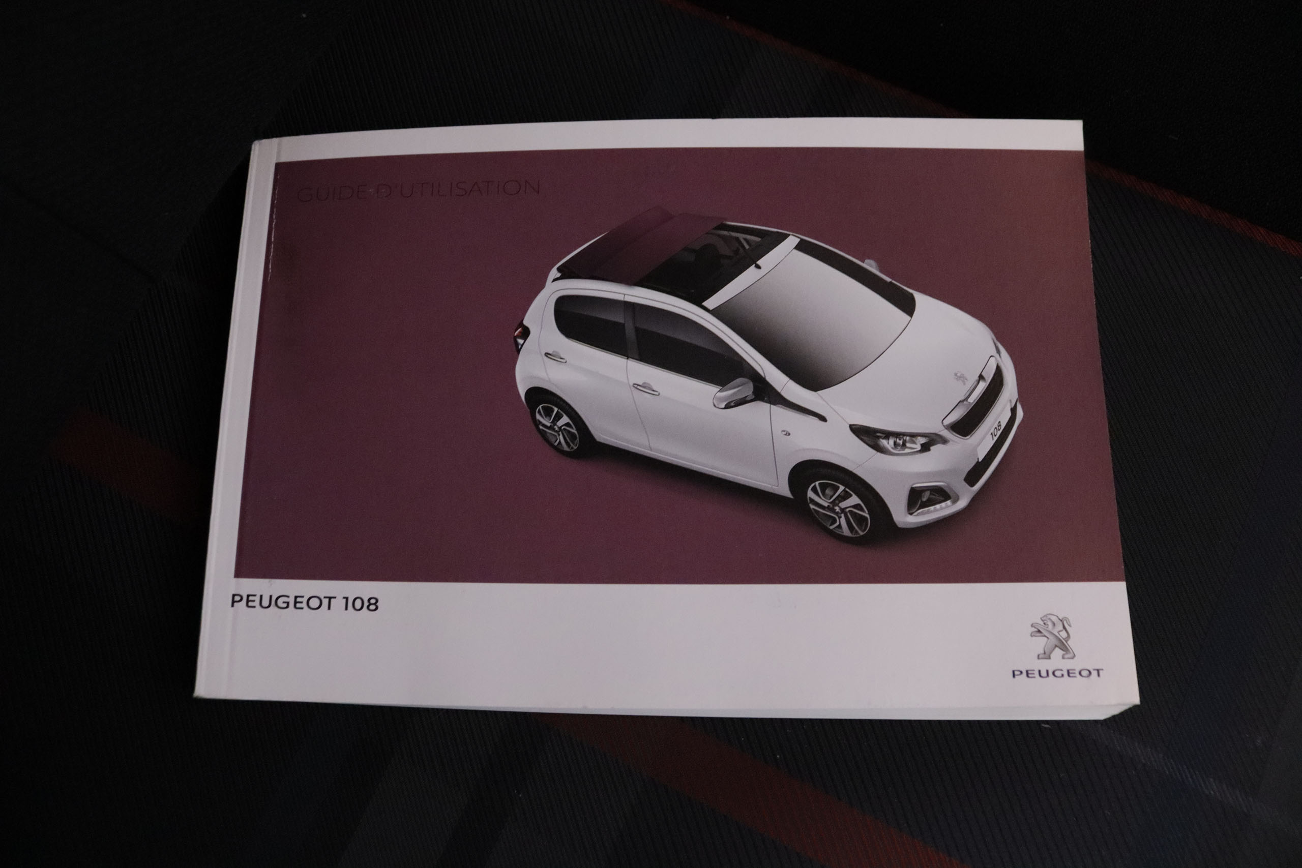 Peugeot 108 1.2 GT LINE 82CV 5P # NAVY, PARKTRONIC foto 27