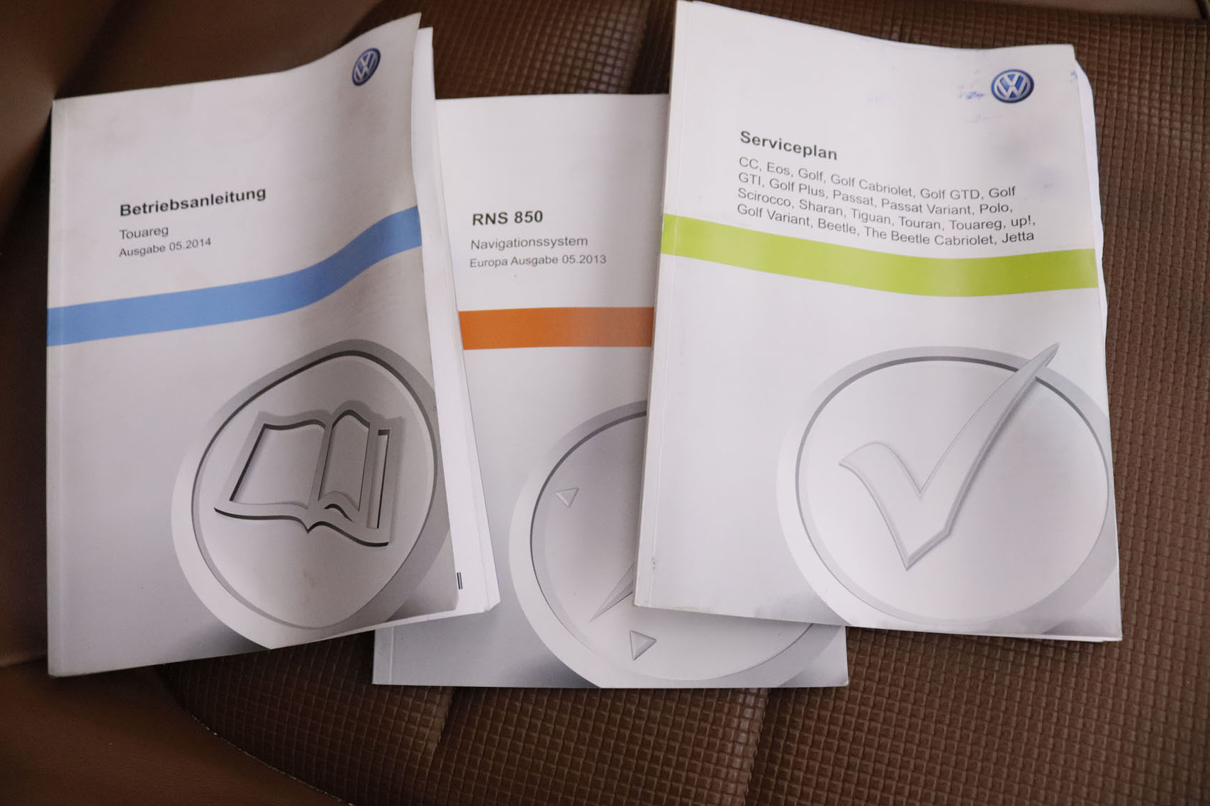 Volkswagen Touareg 3.0 TDI V6 PREMIUM AUTO 245CV 5P # CUERO, TECHO ELEC PANORAMICO, NAVY, PARKTRONIC foto 32